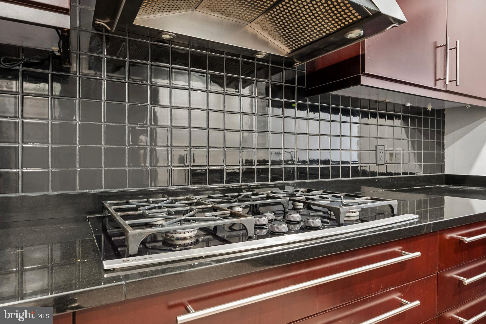 CORINTHIAN - Residential