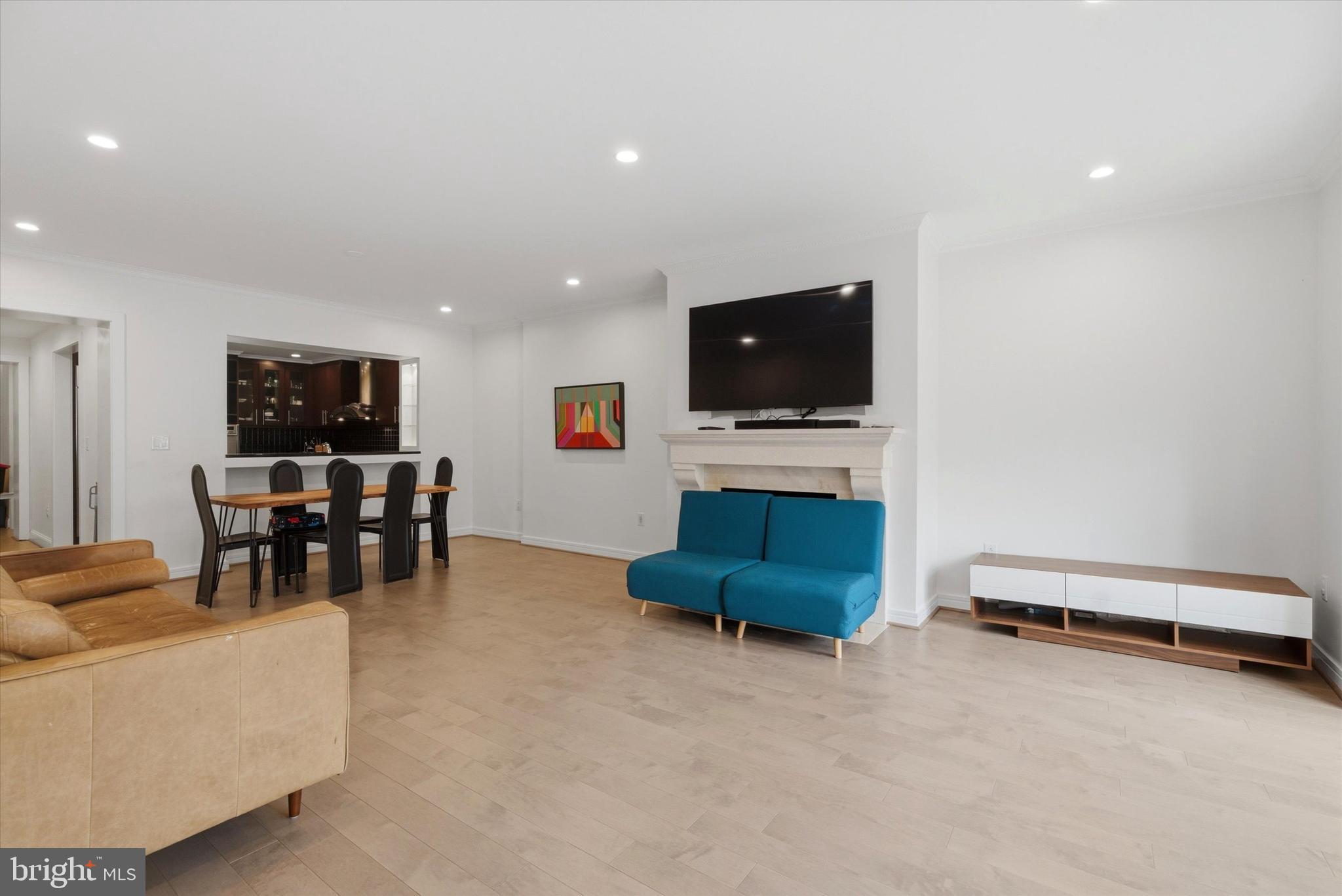 CORINTHIAN - Residential