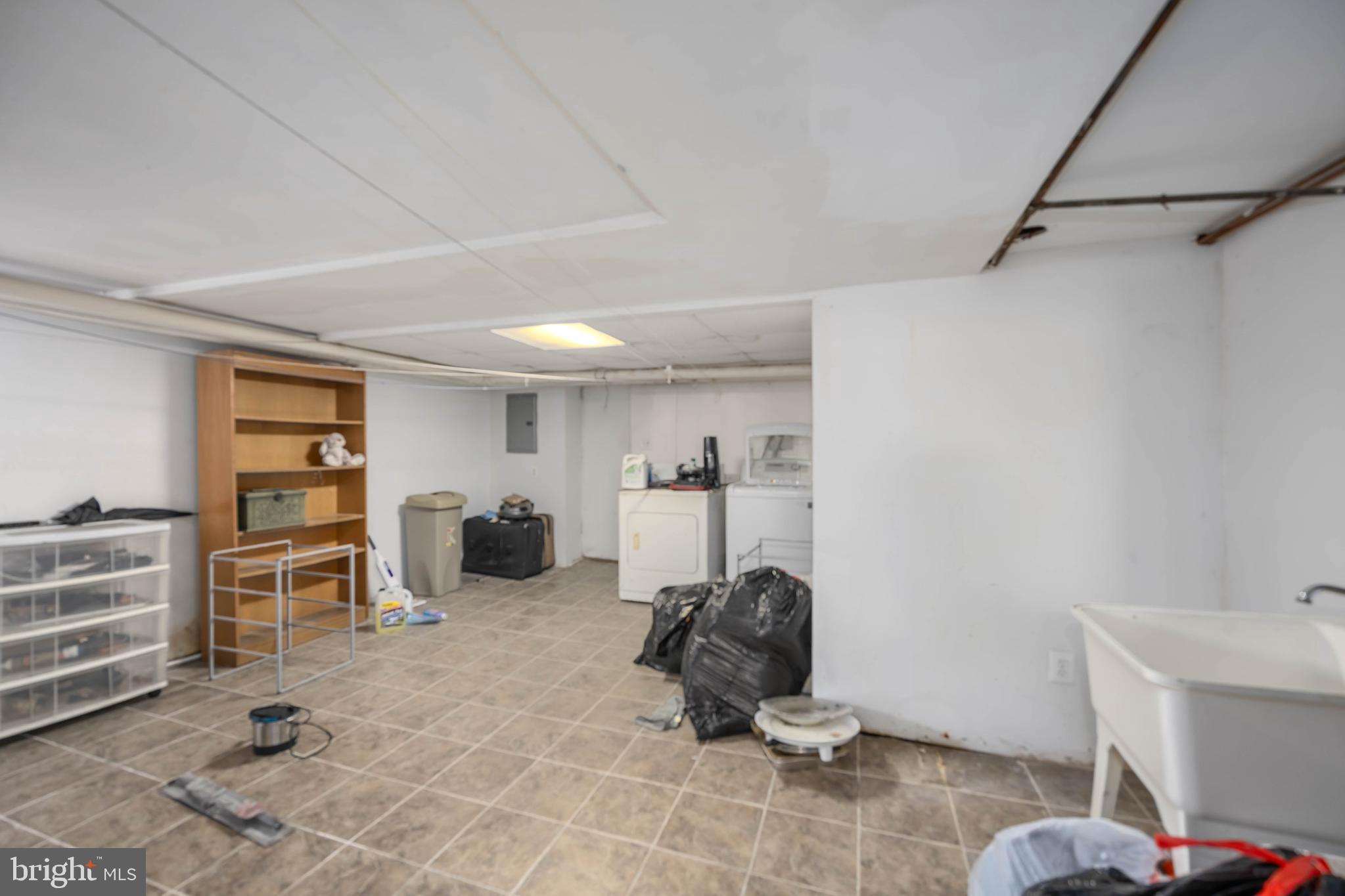 BEVERLY HILLS - Residential