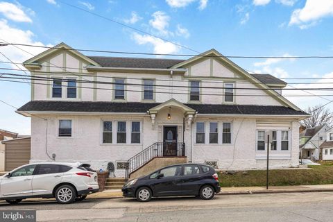 Homes For Sale - 537 Elm Avenue<br/> Delaware County, UPPER DARBY, PA 19082