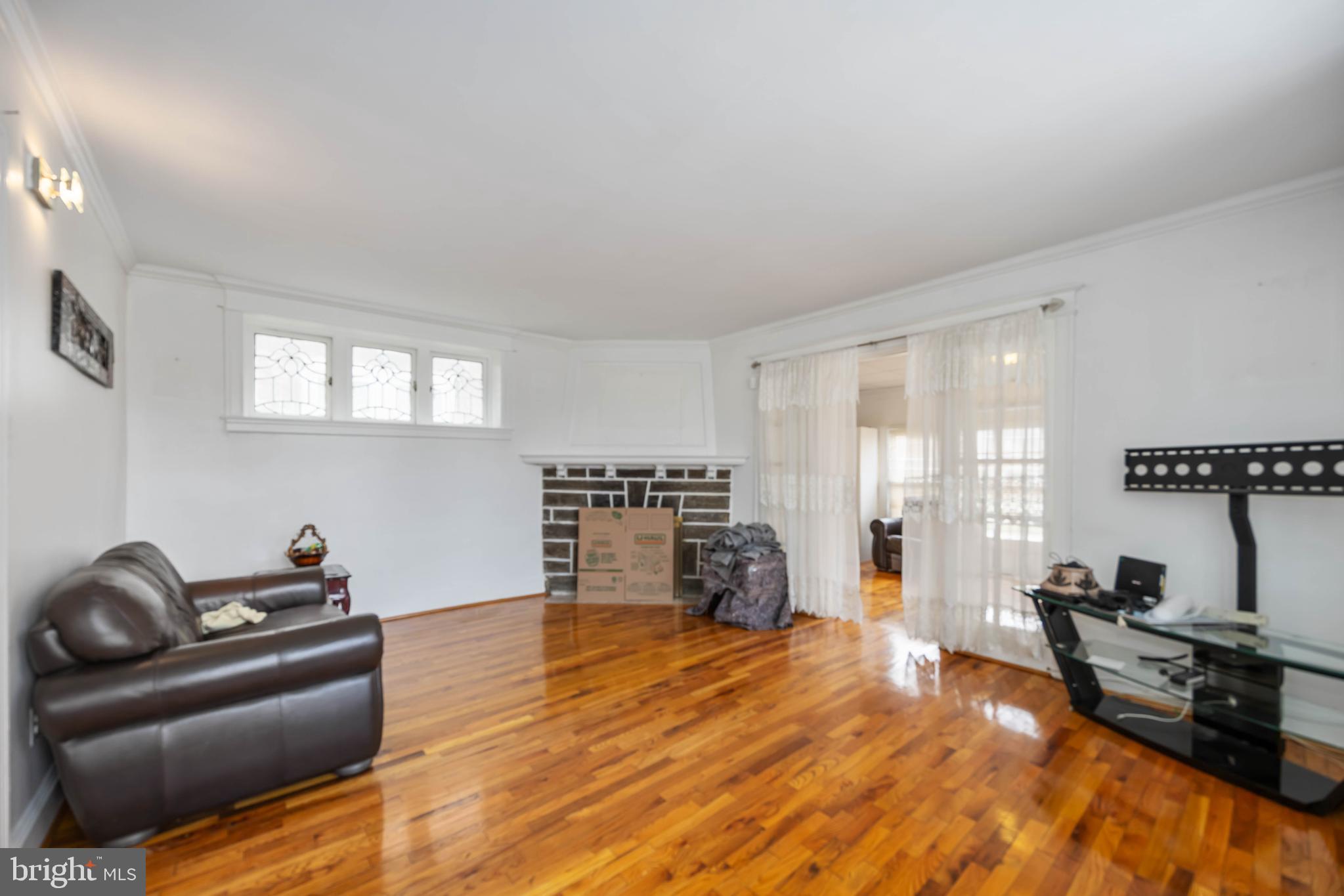 BEVERLY HILLS - Residential