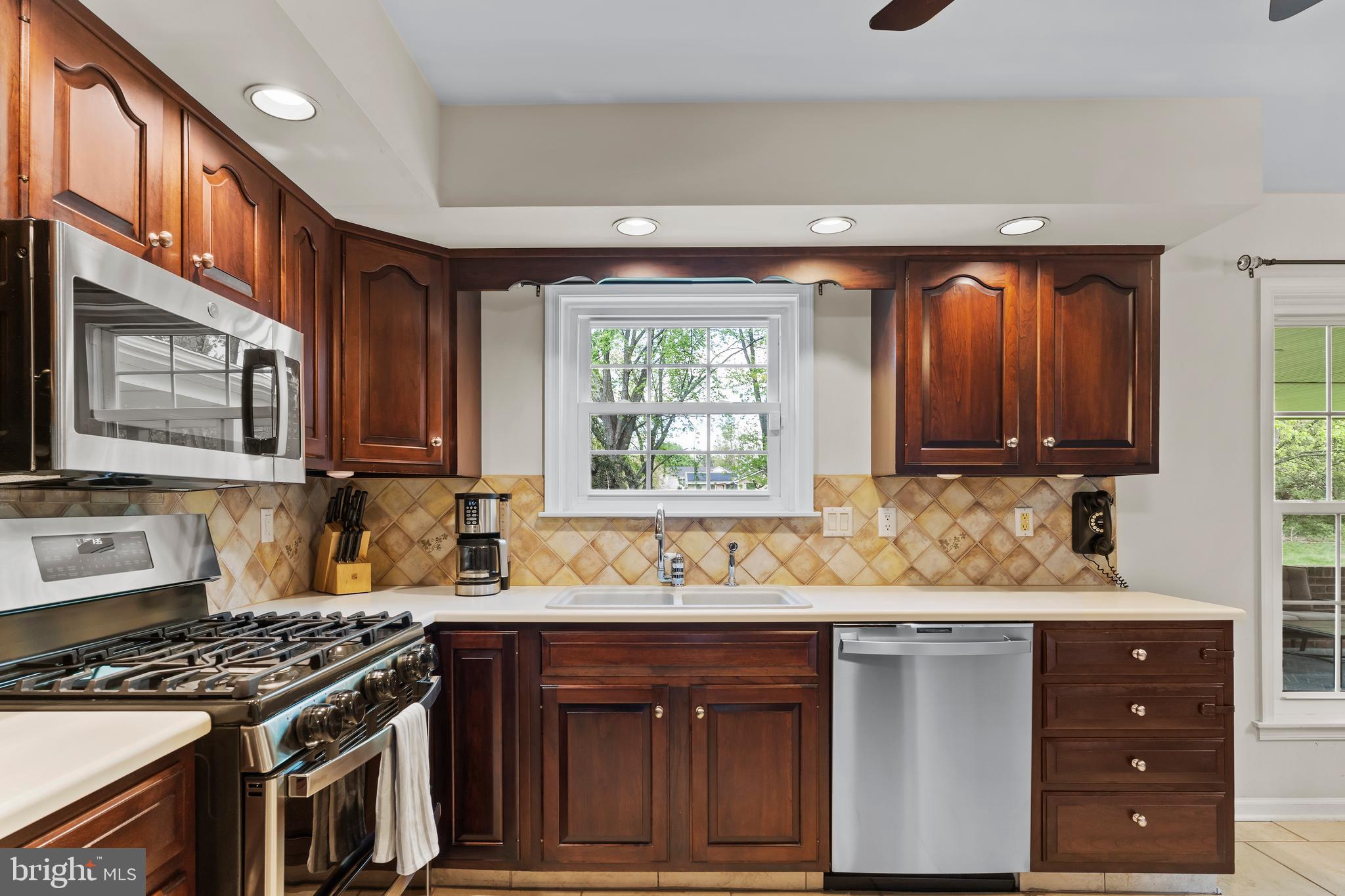 KINGSWOOD - Residential