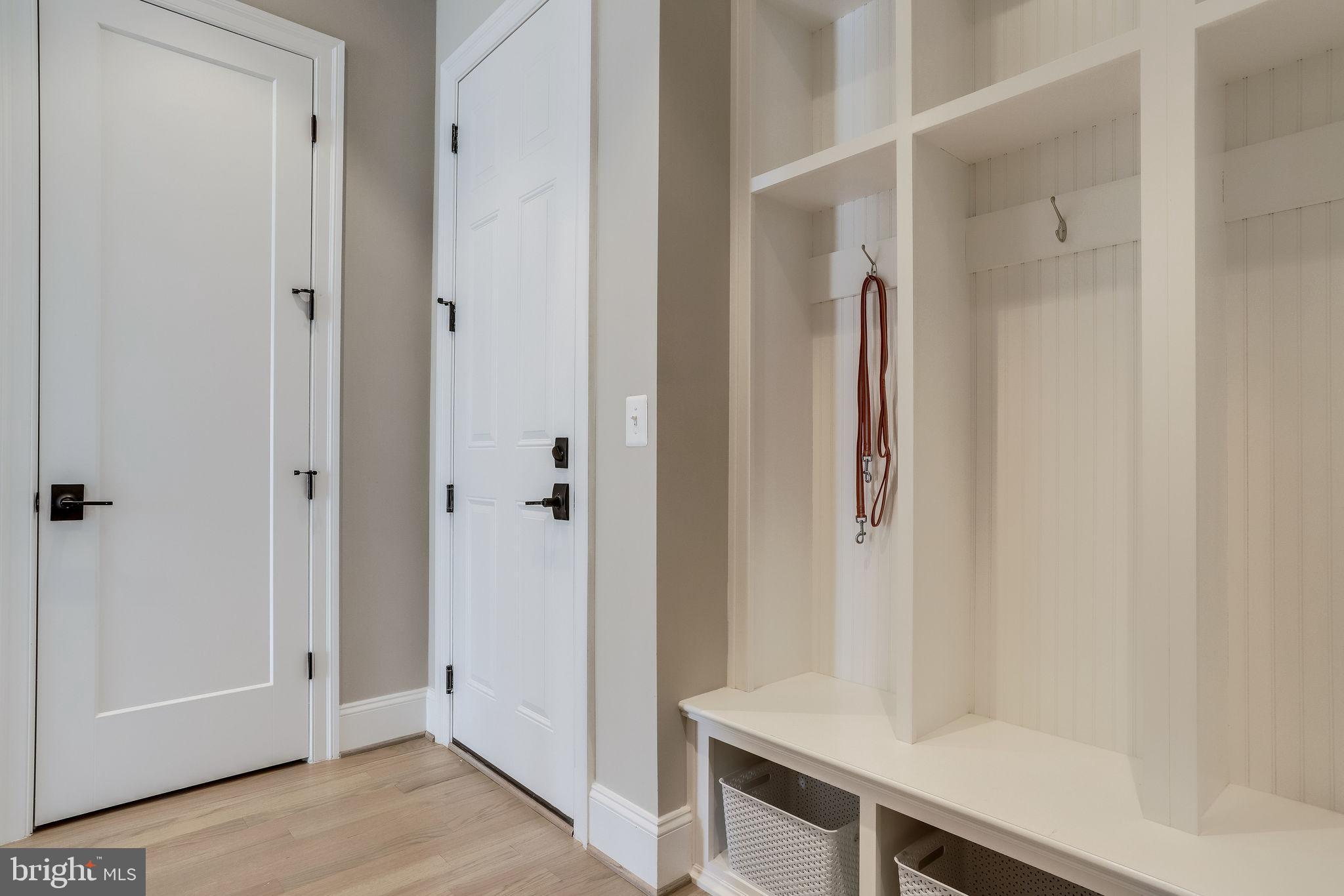 FALLS CHURCH PARK - Residential