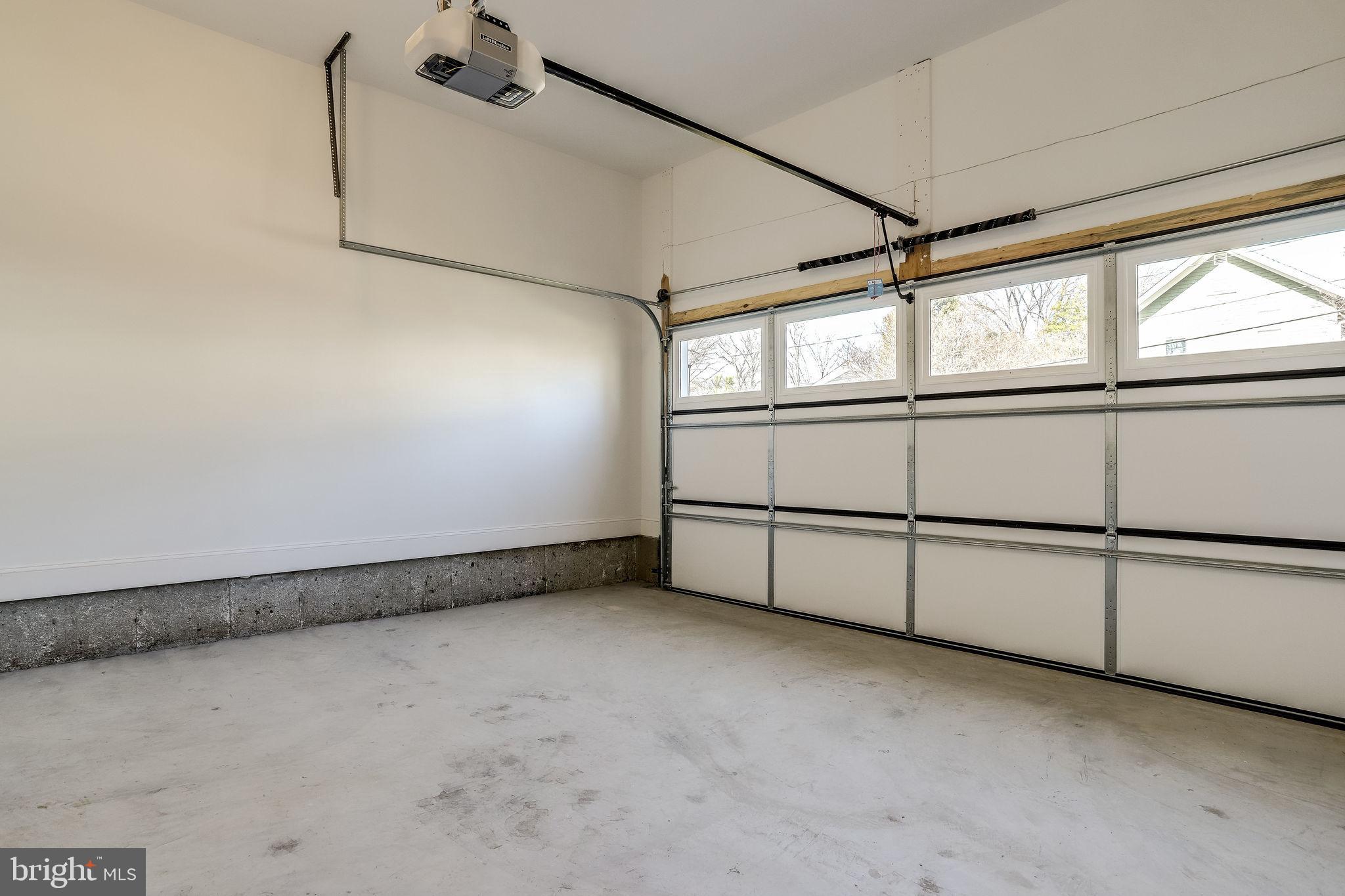 FALLS CHURCH PARK - Residential