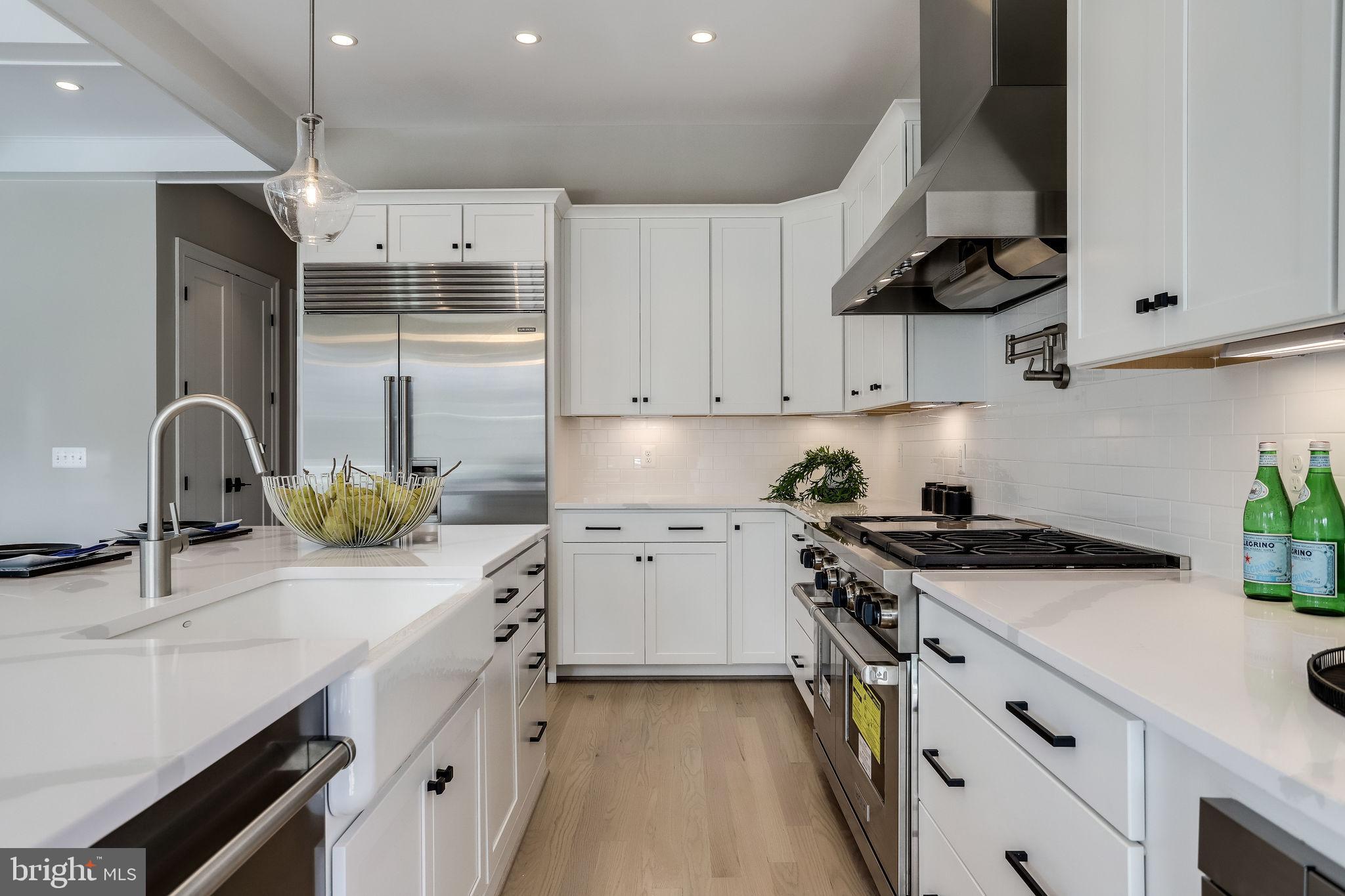 FALLS CHURCH PARK - Residential