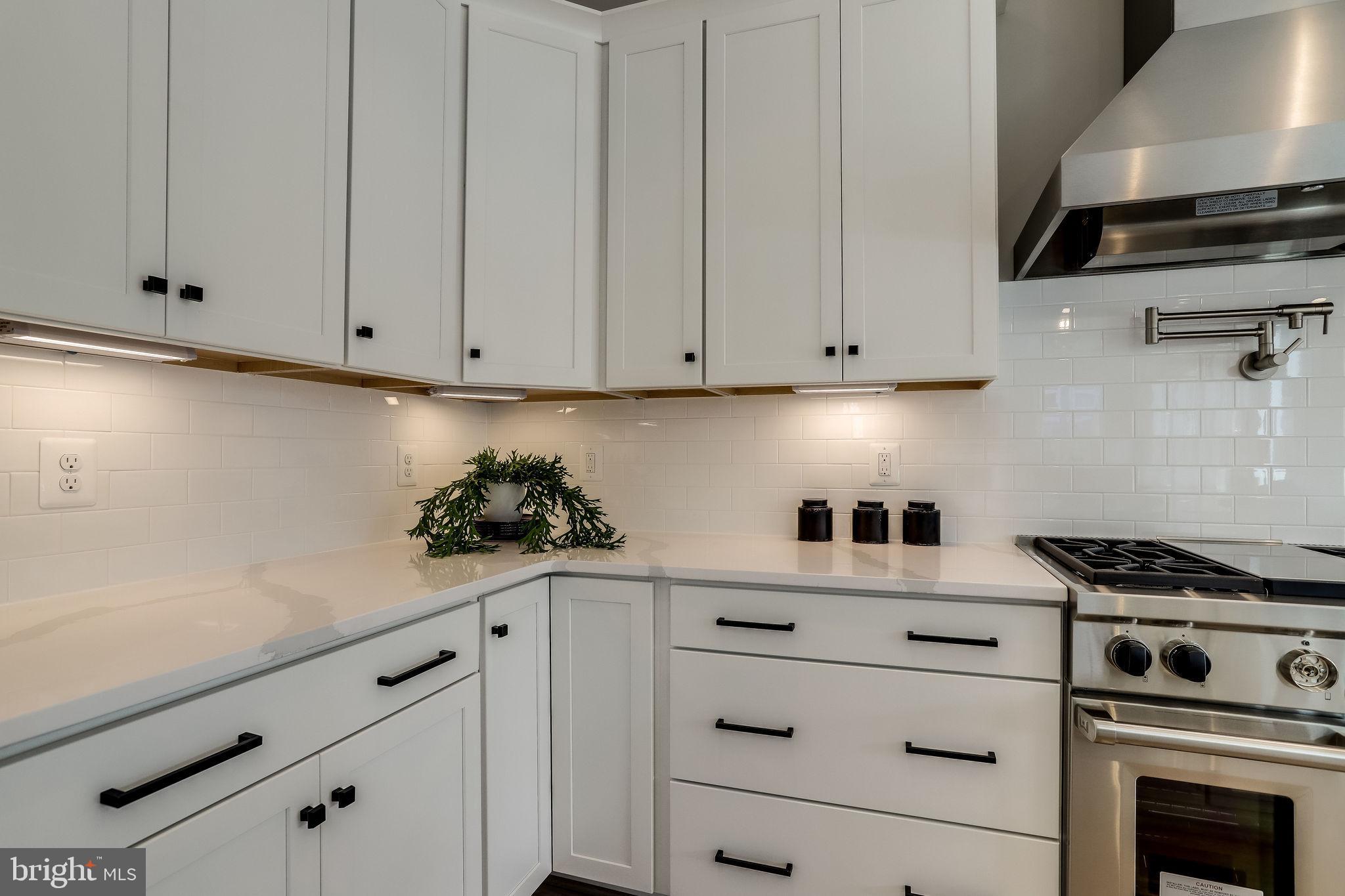 FALLS CHURCH PARK - Residential