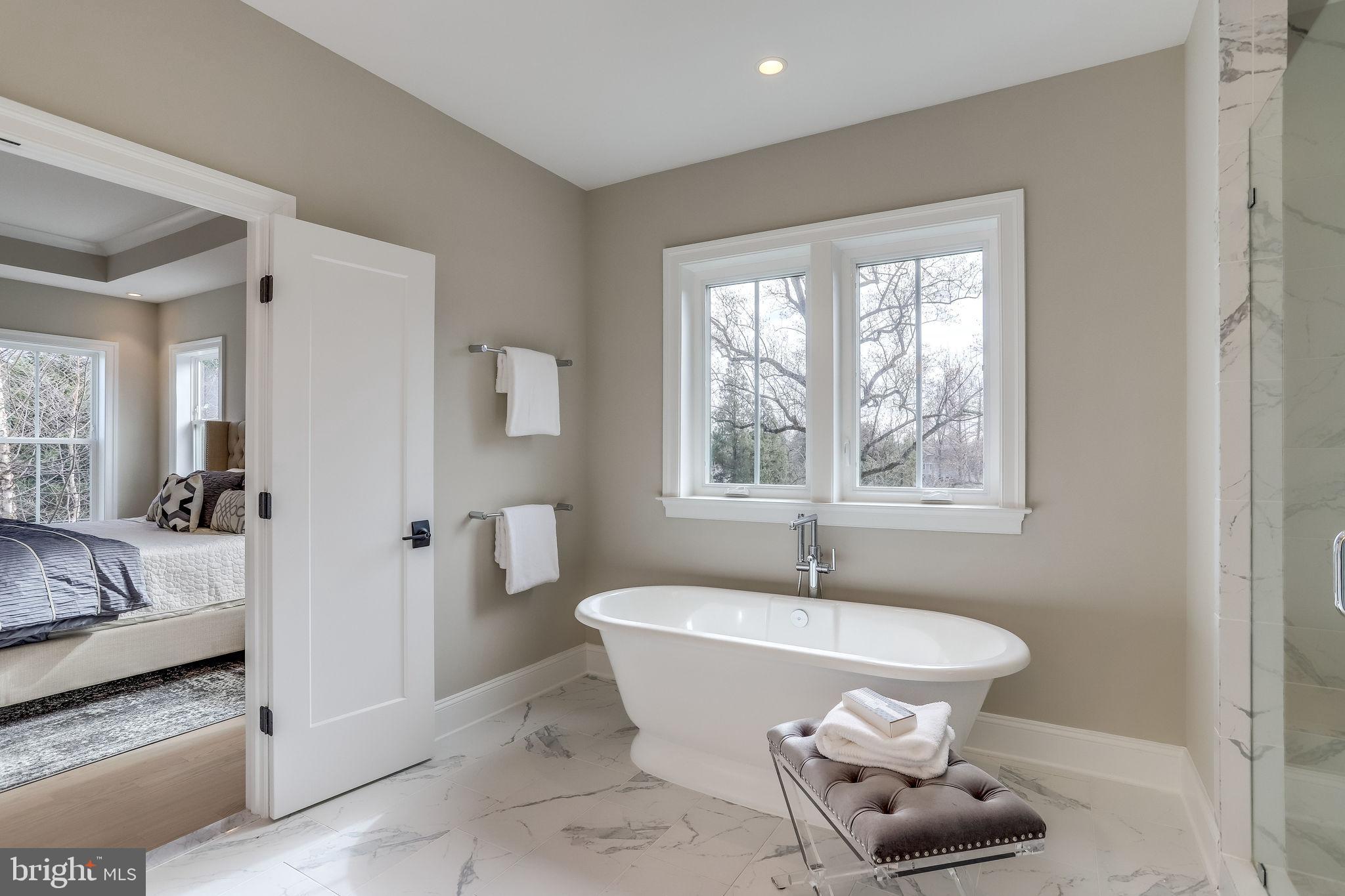 FALLS CHURCH PARK - Residential