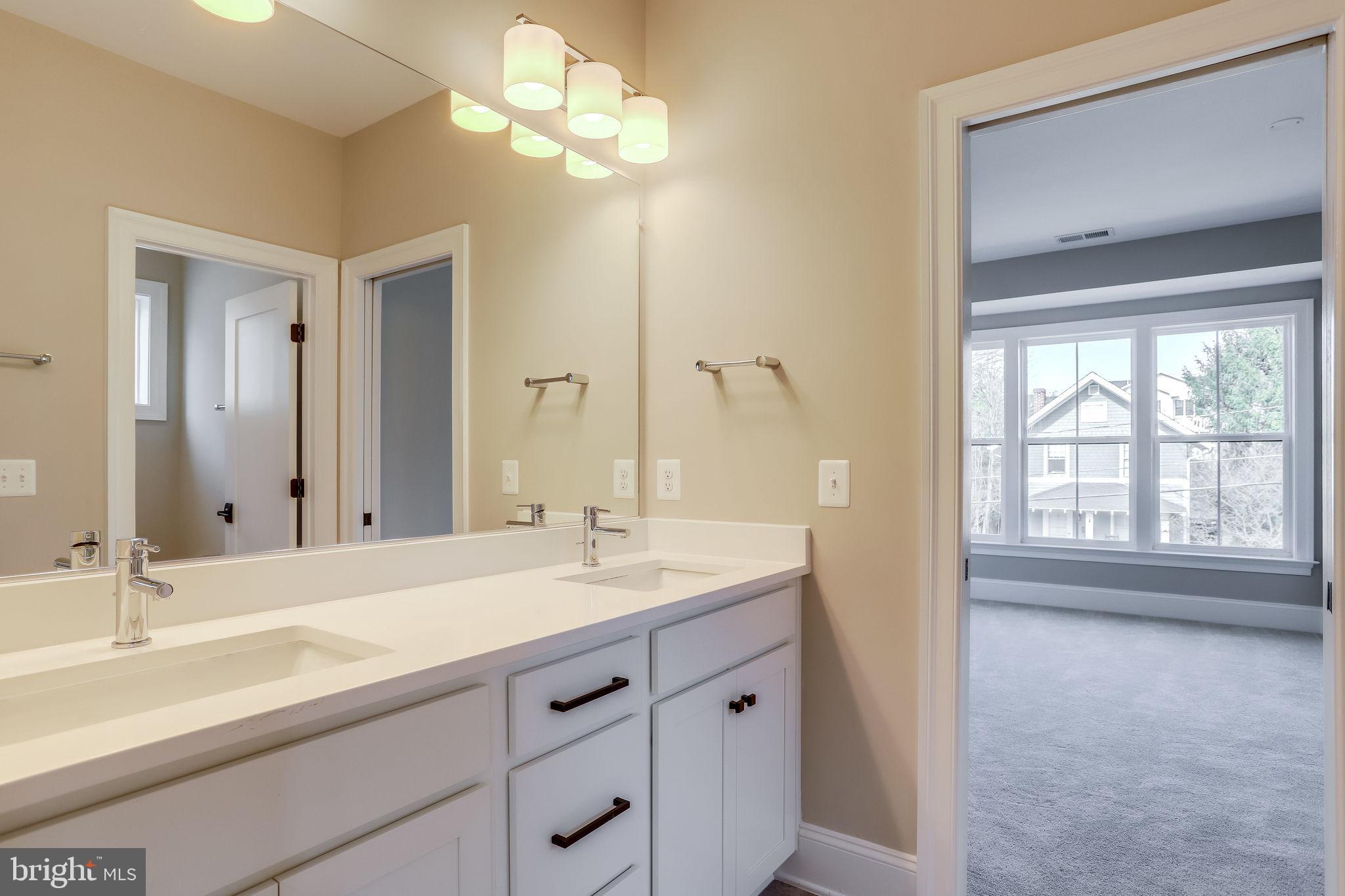 FALLS CHURCH PARK - Residential