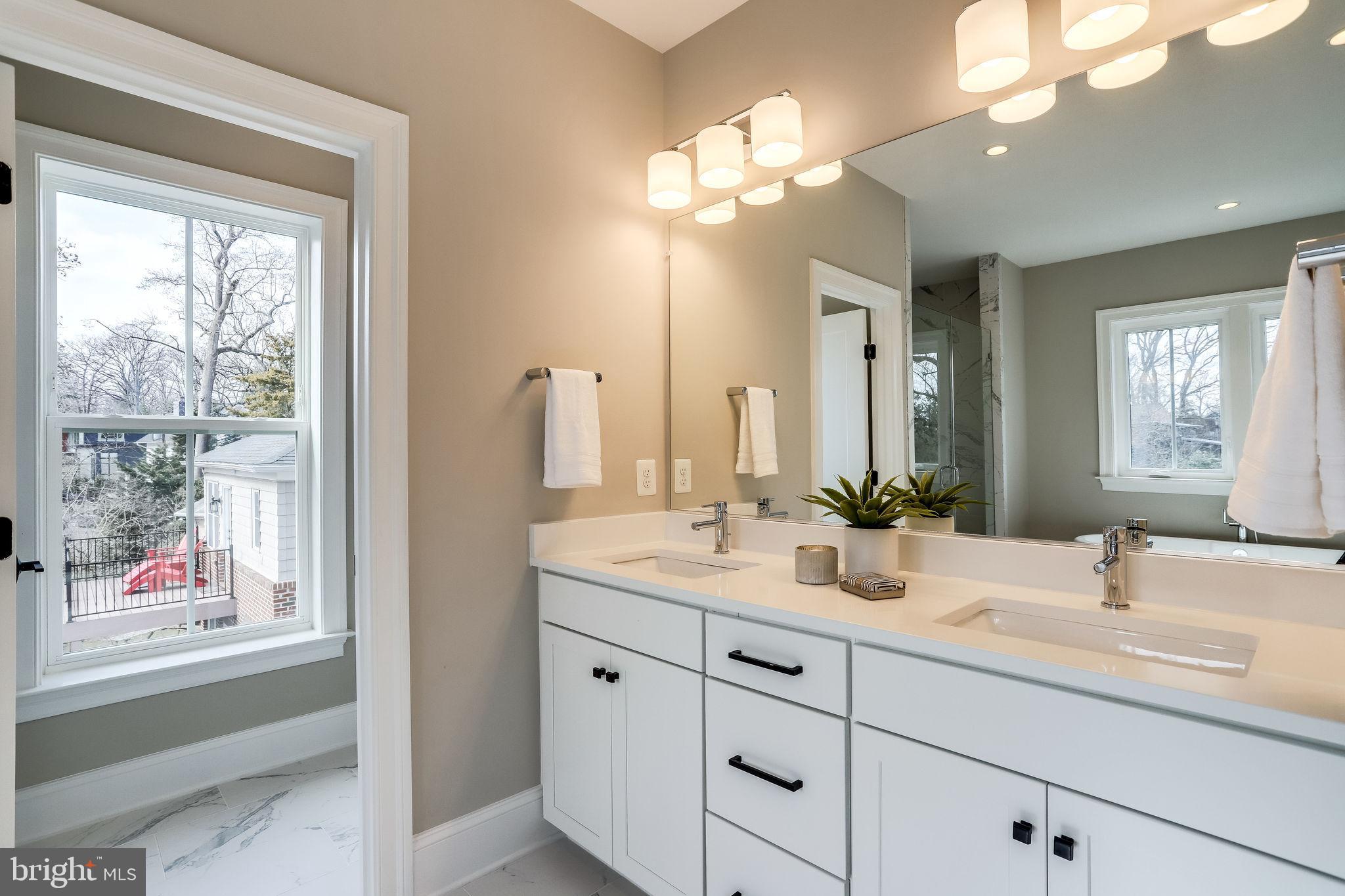 FALLS CHURCH PARK - Residential