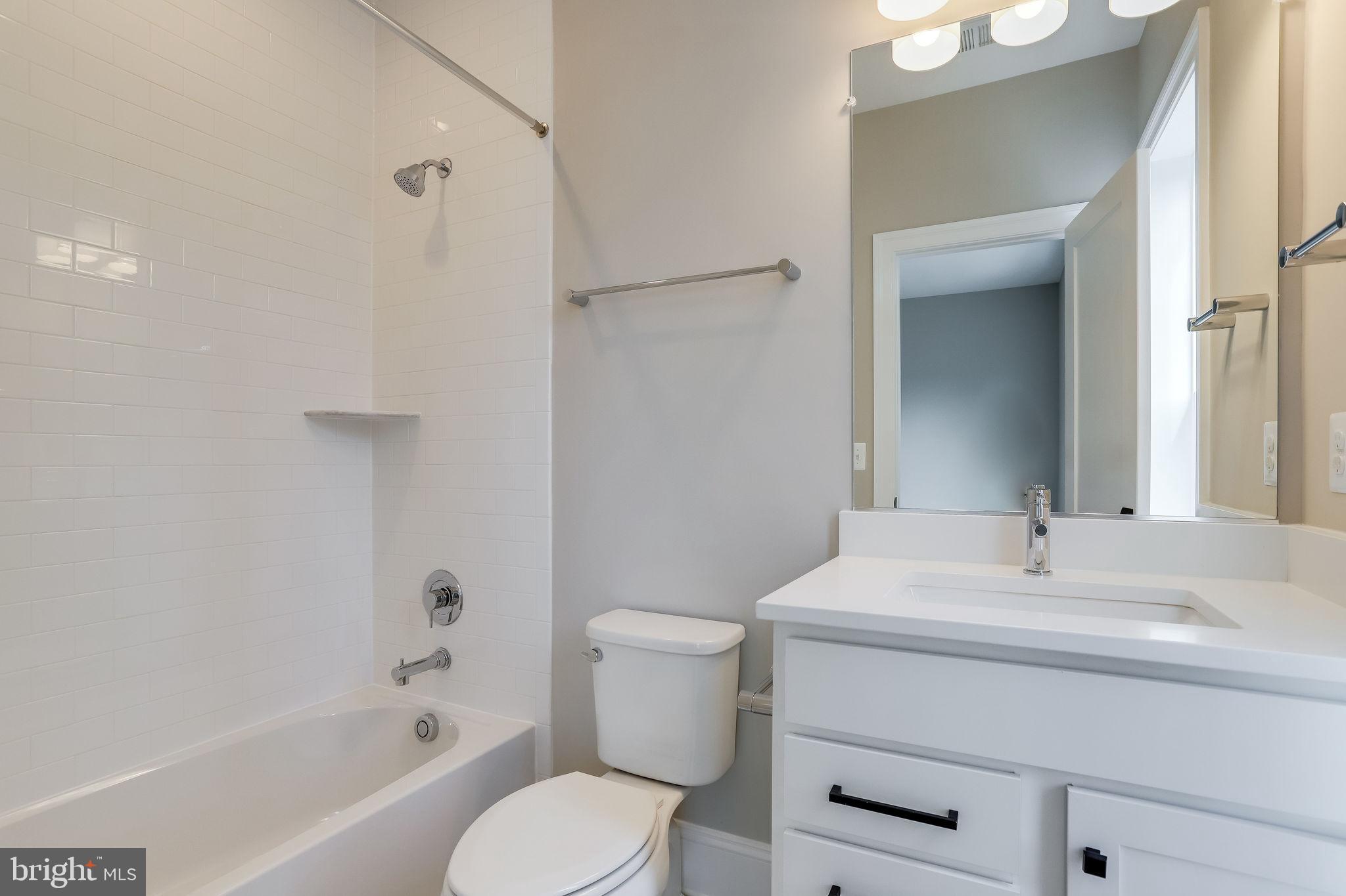 FALLS CHURCH PARK - Residential