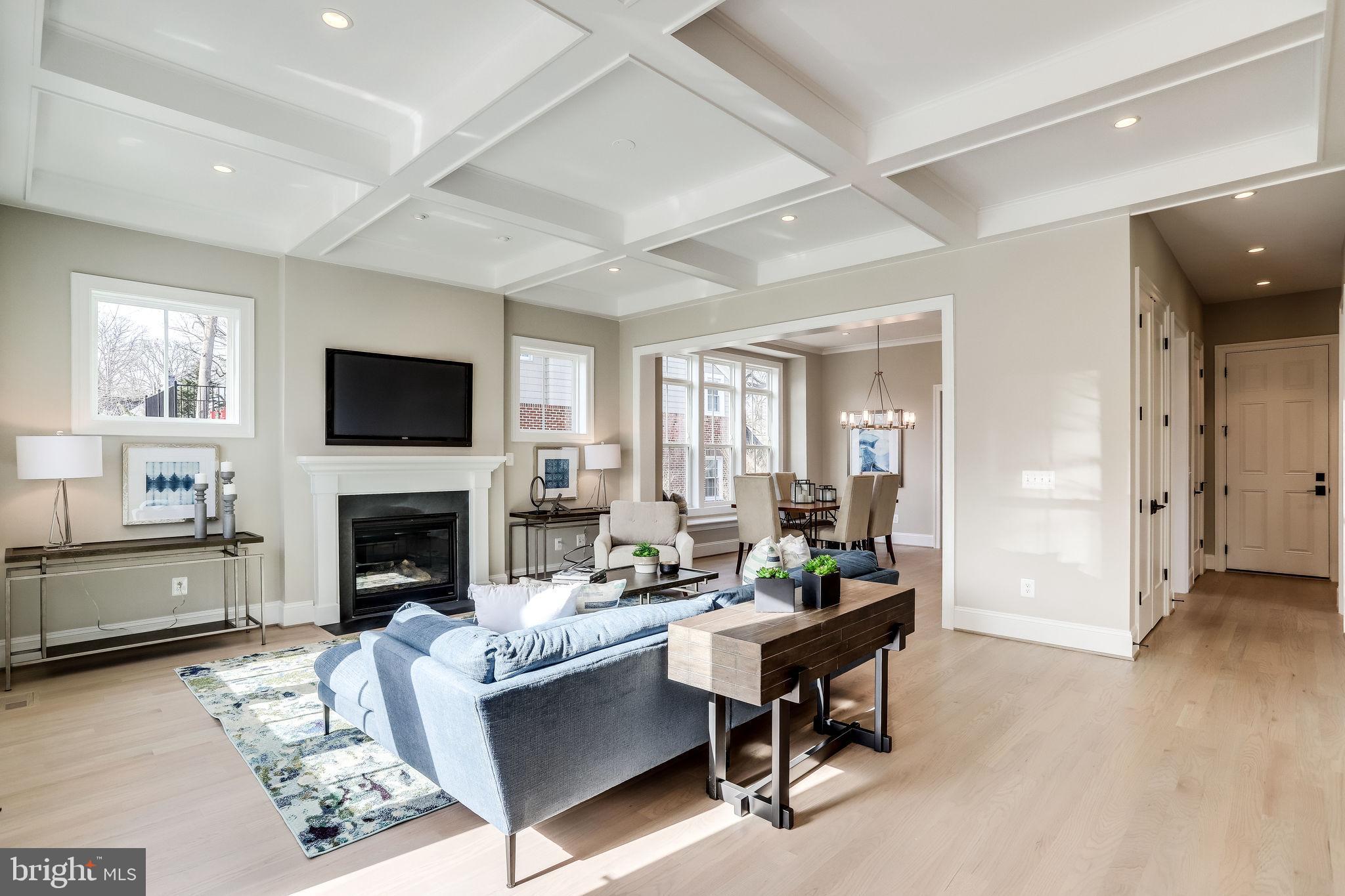 FALLS CHURCH PARK - Residential