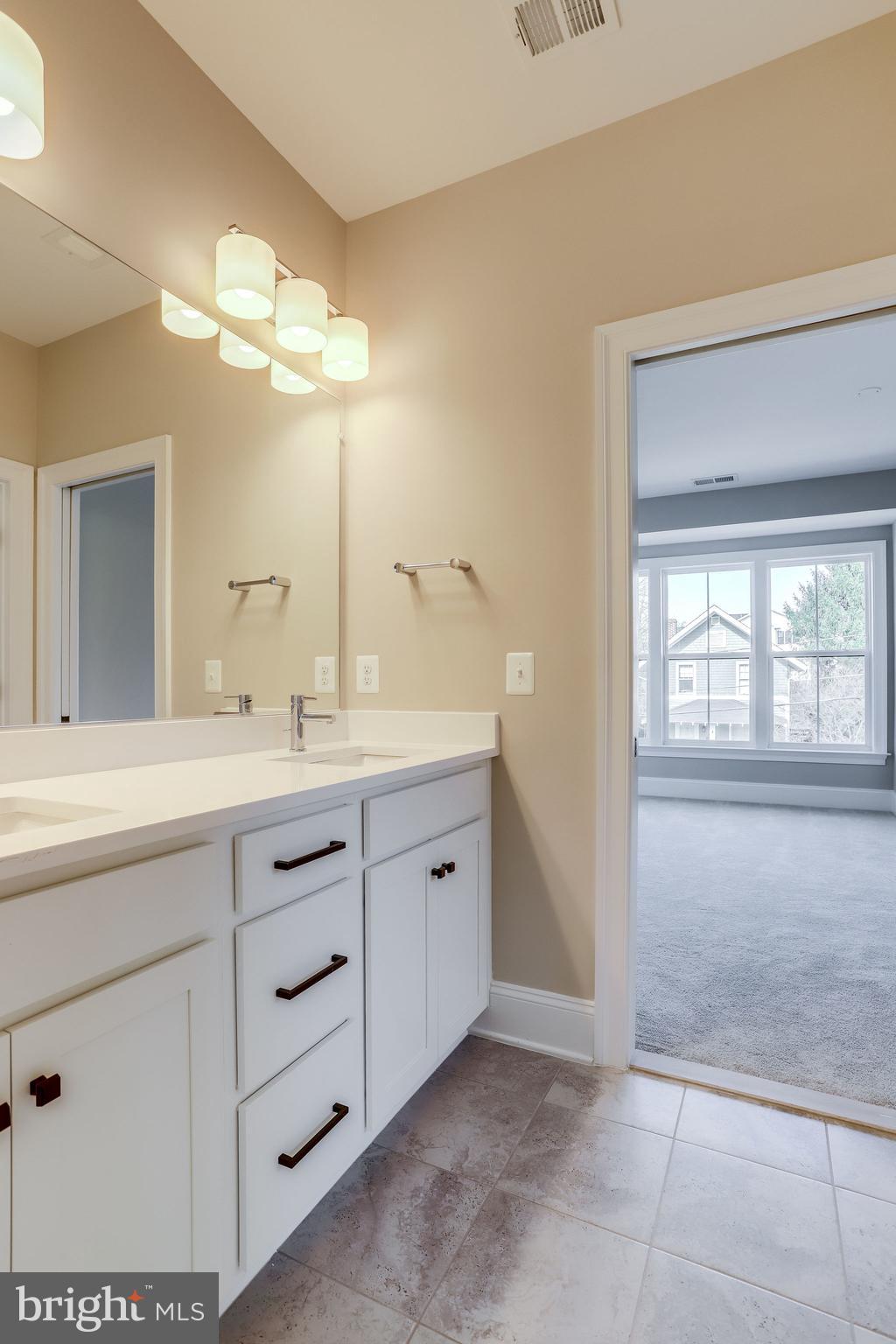 FALLS CHURCH PARK - Residential