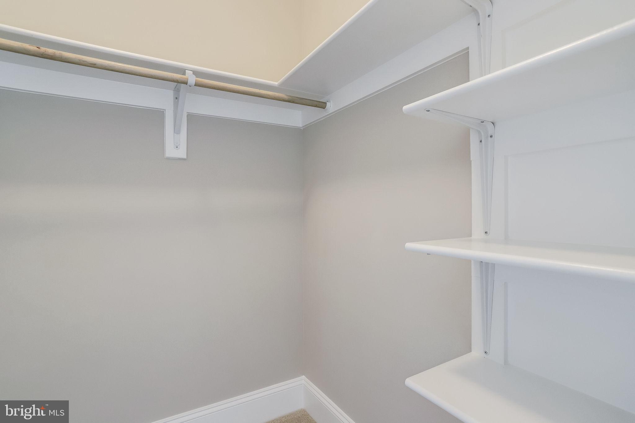 FALLS CHURCH PARK - Residential