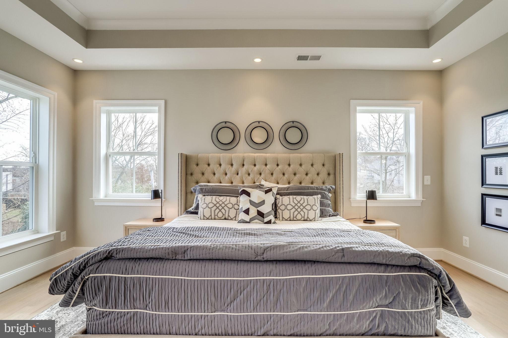 FALLS CHURCH PARK - Residential