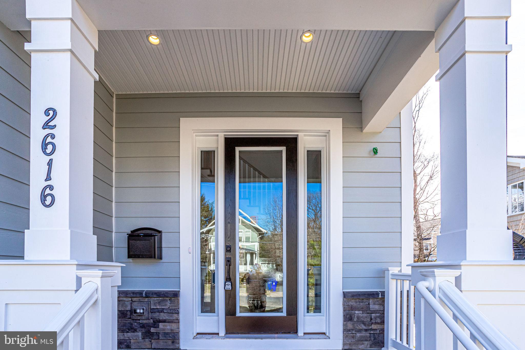 FALLS CHURCH PARK - Residential