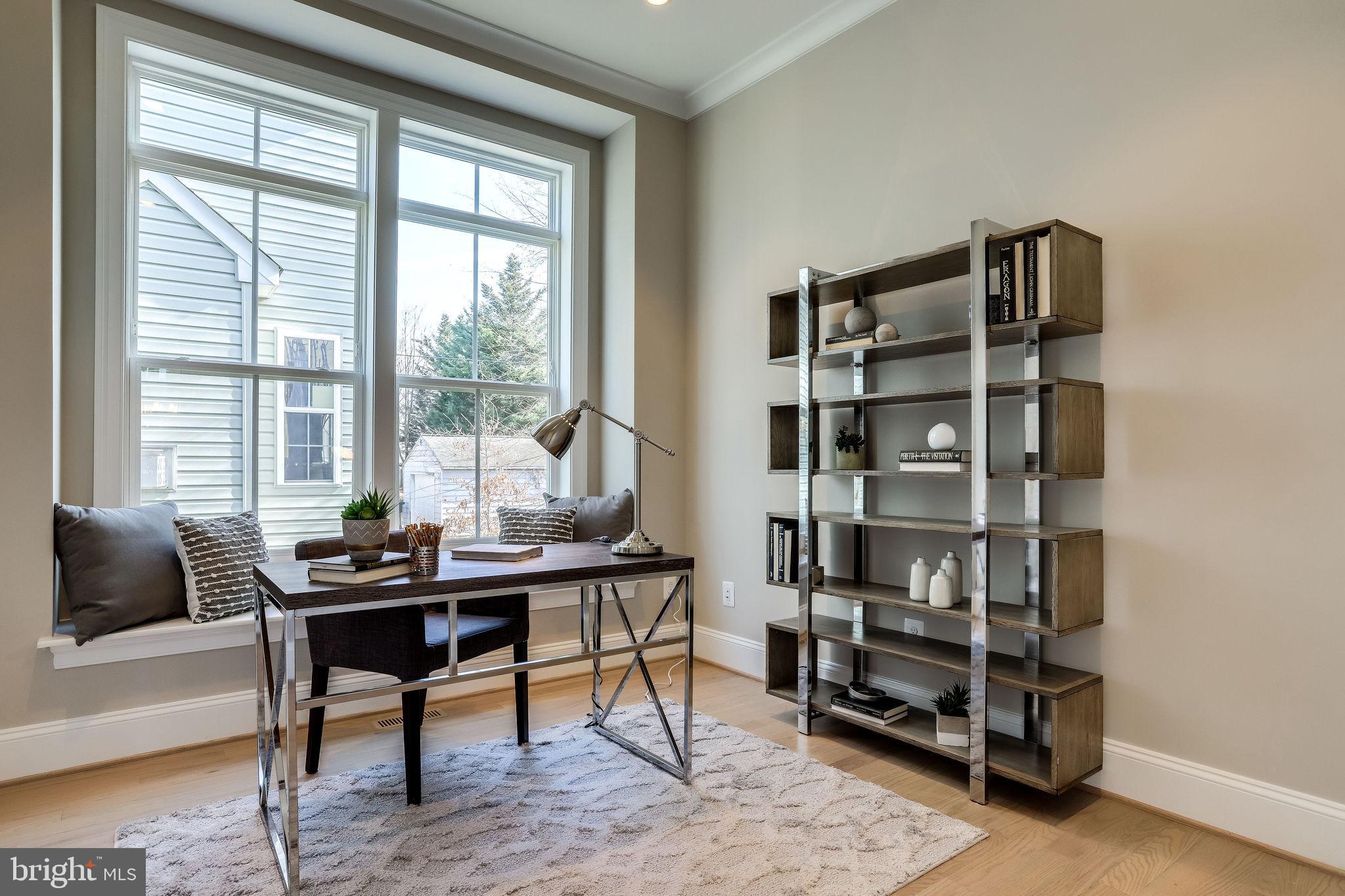 FALLS CHURCH PARK - Residential