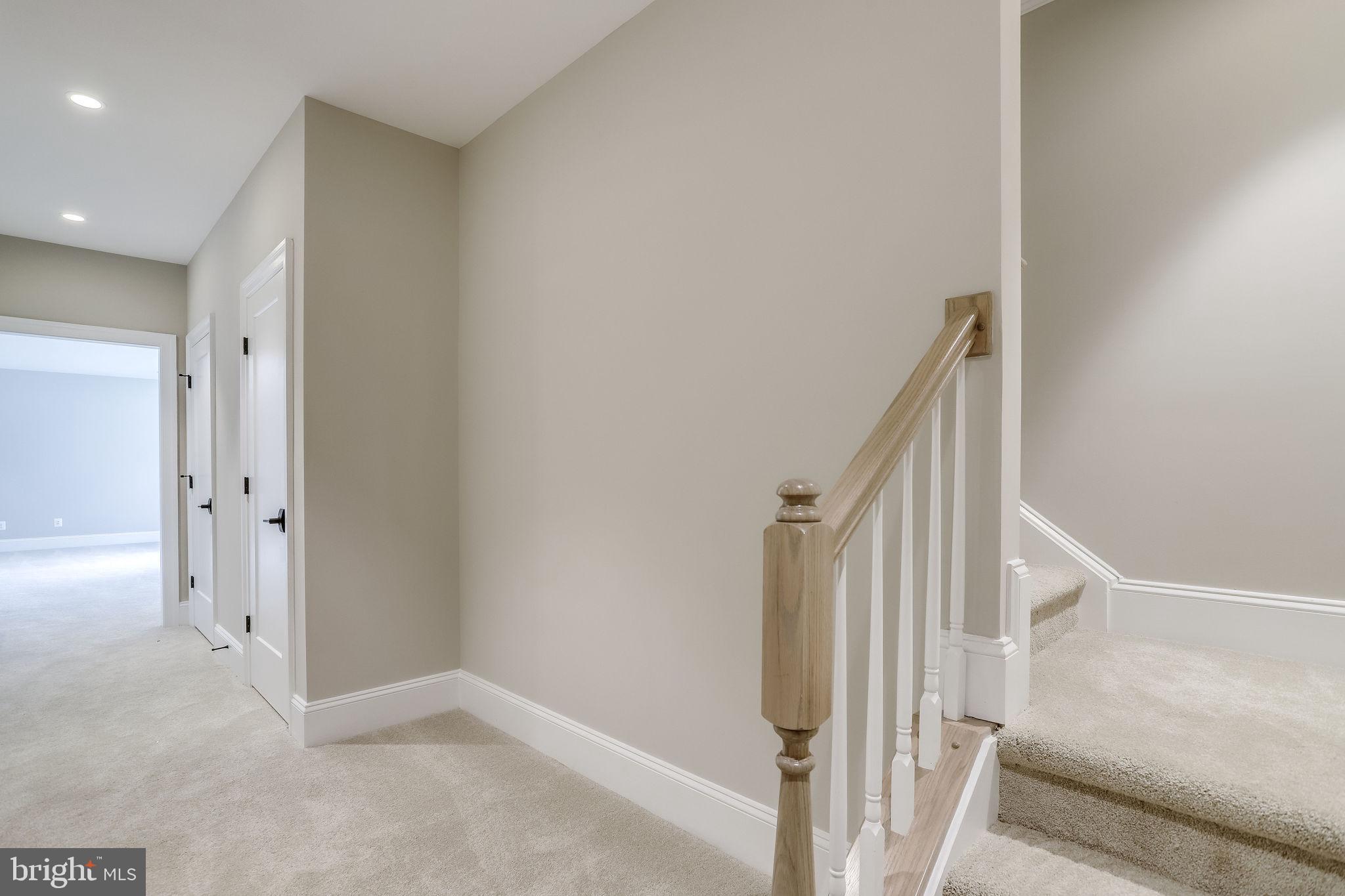 FALLS CHURCH PARK - Residential