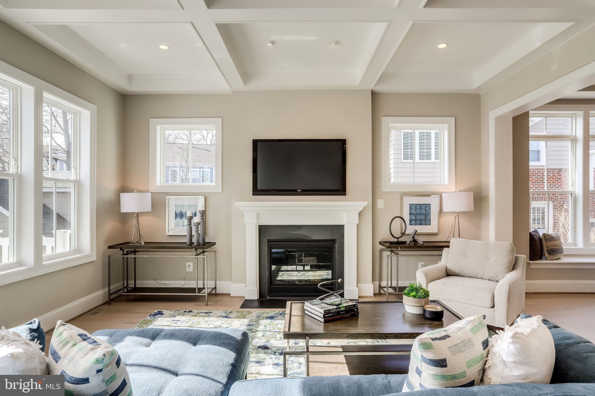 FALLS CHURCH PARK - Residential