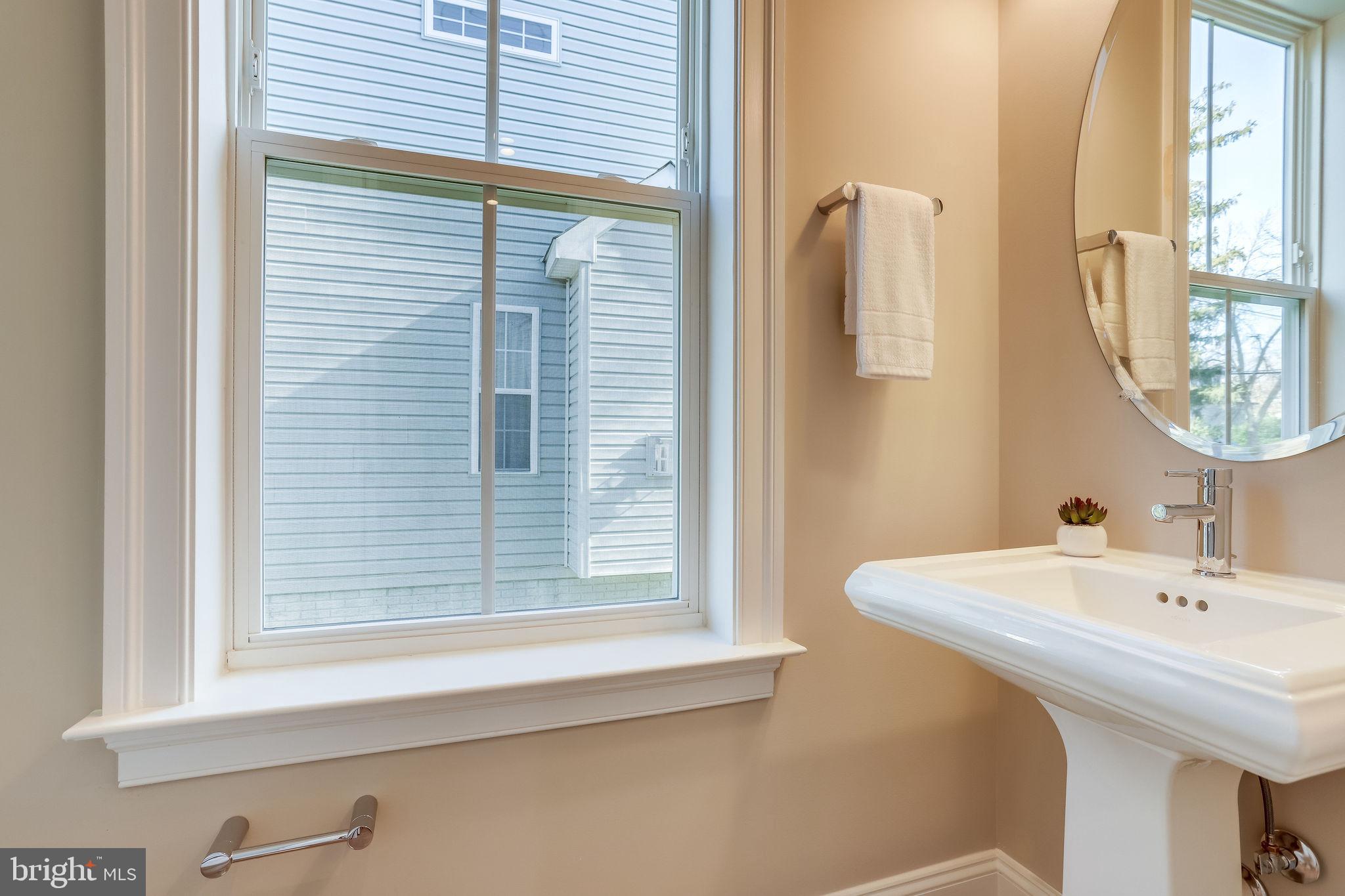 FALLS CHURCH PARK - Residential