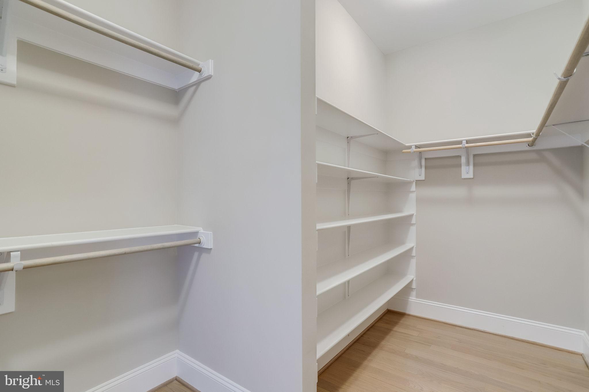 FALLS CHURCH PARK - Residential