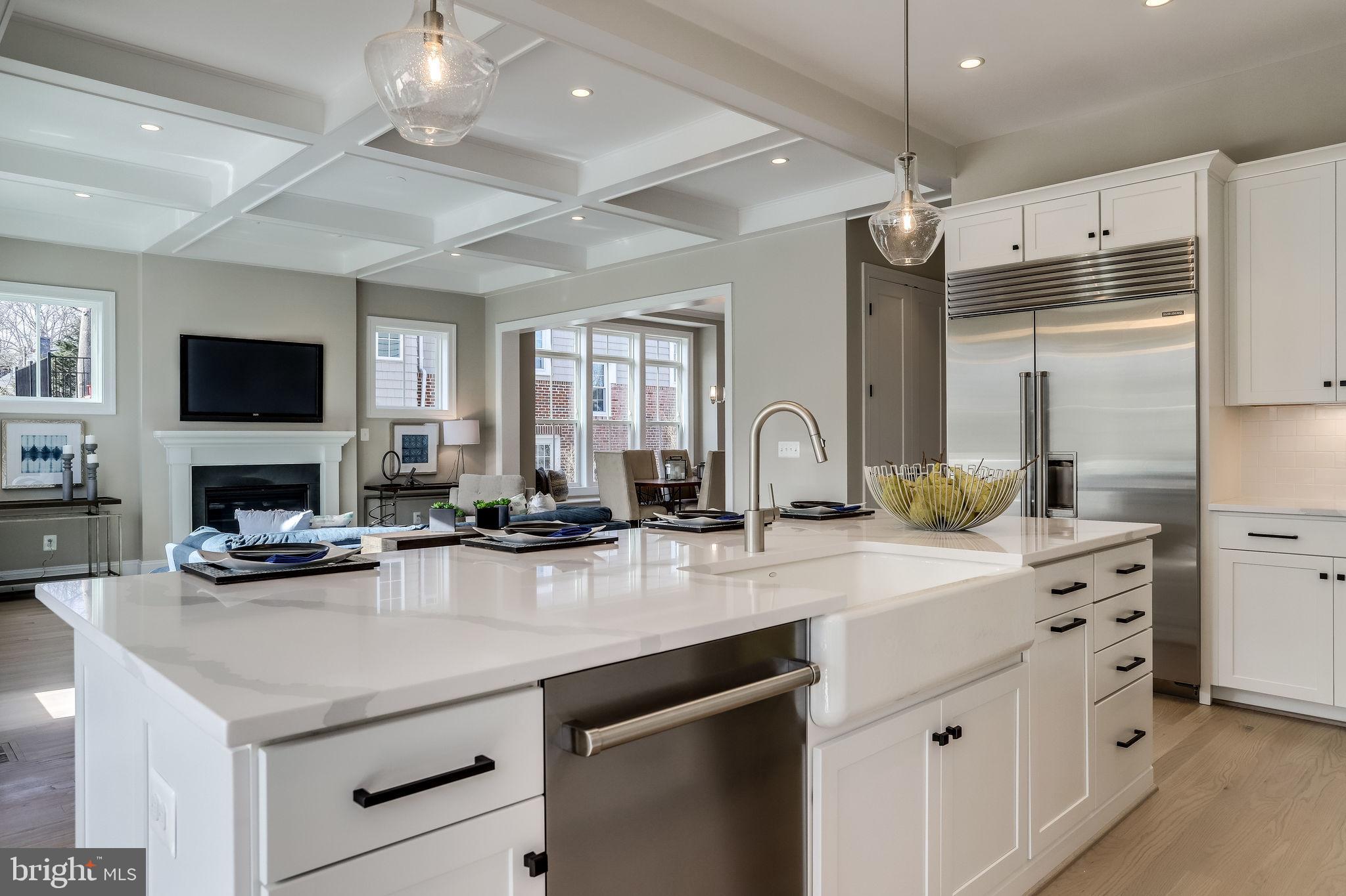 FALLS CHURCH PARK - Residential