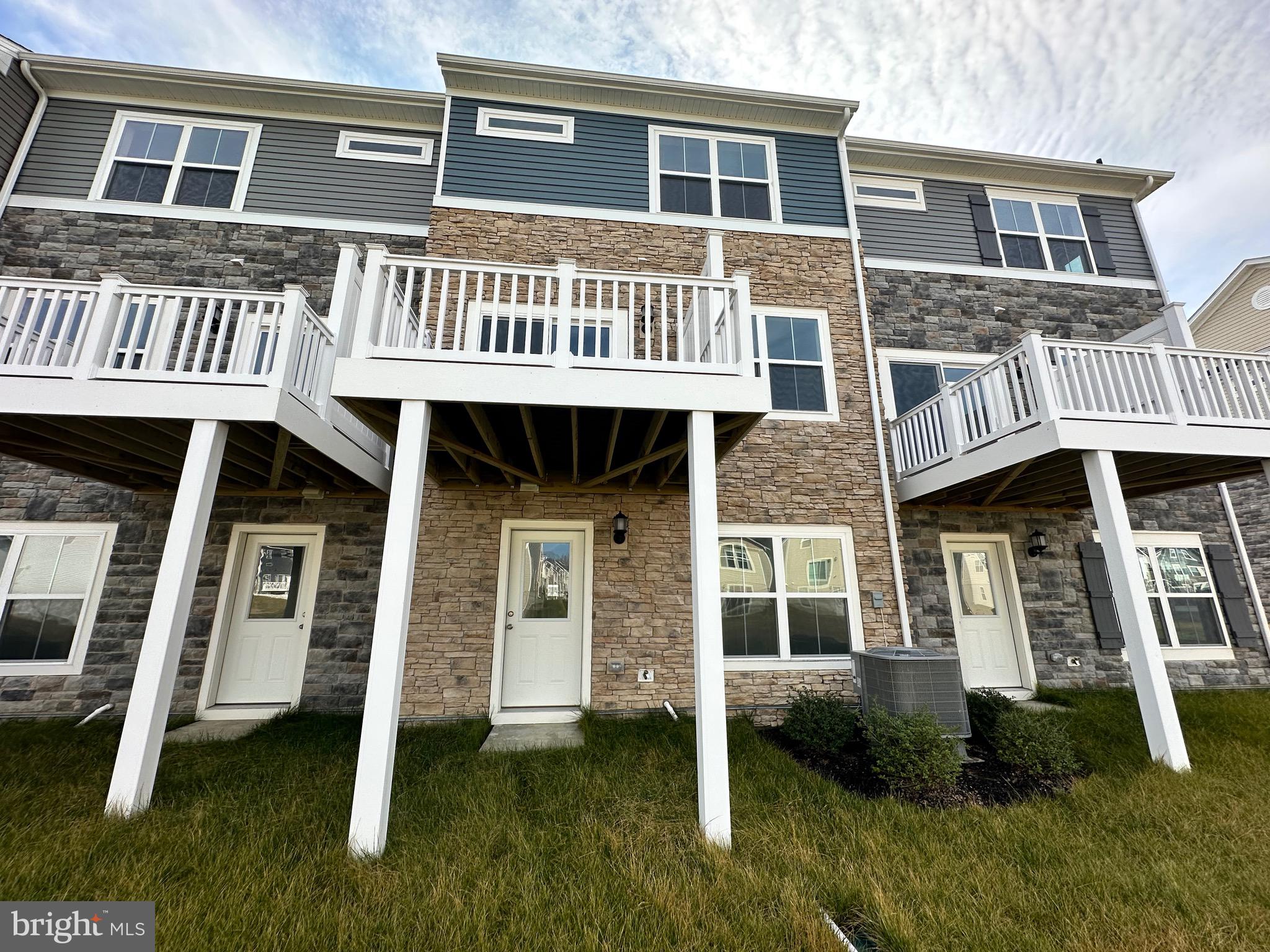 ST CHARLES - Residential