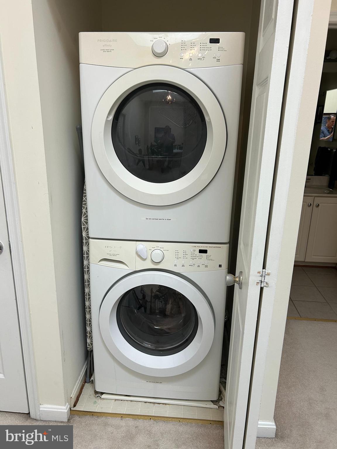 LONGMEAD CROSSING - Residential Lease