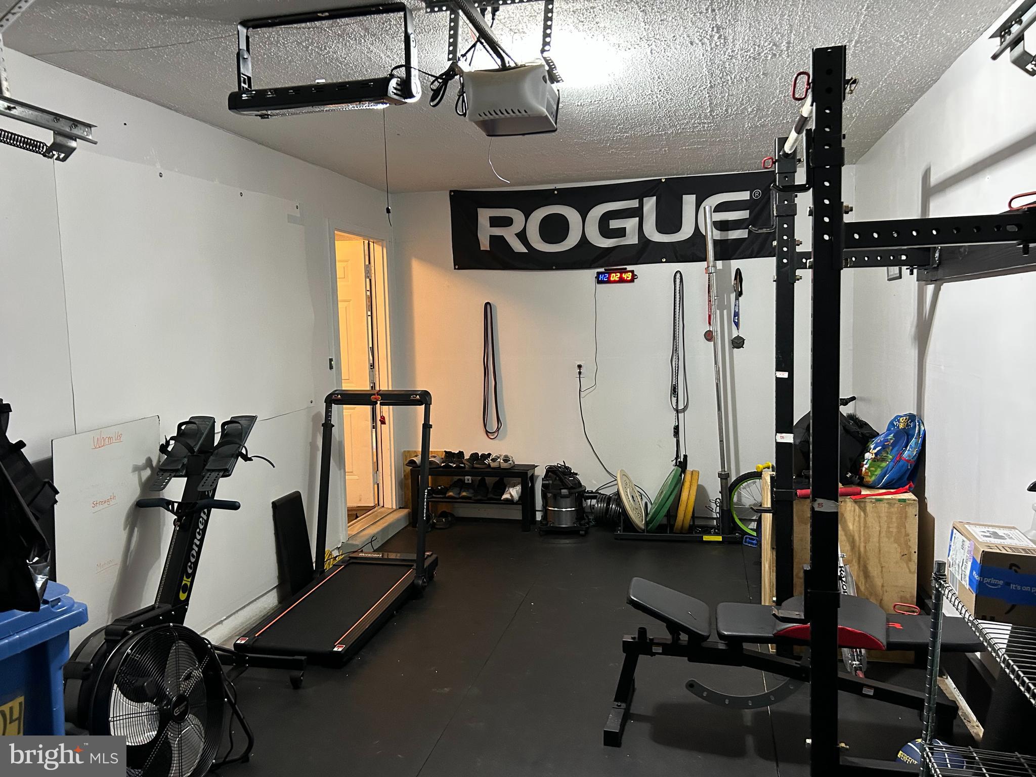 LONGMEAD CROSSING - Residential Lease