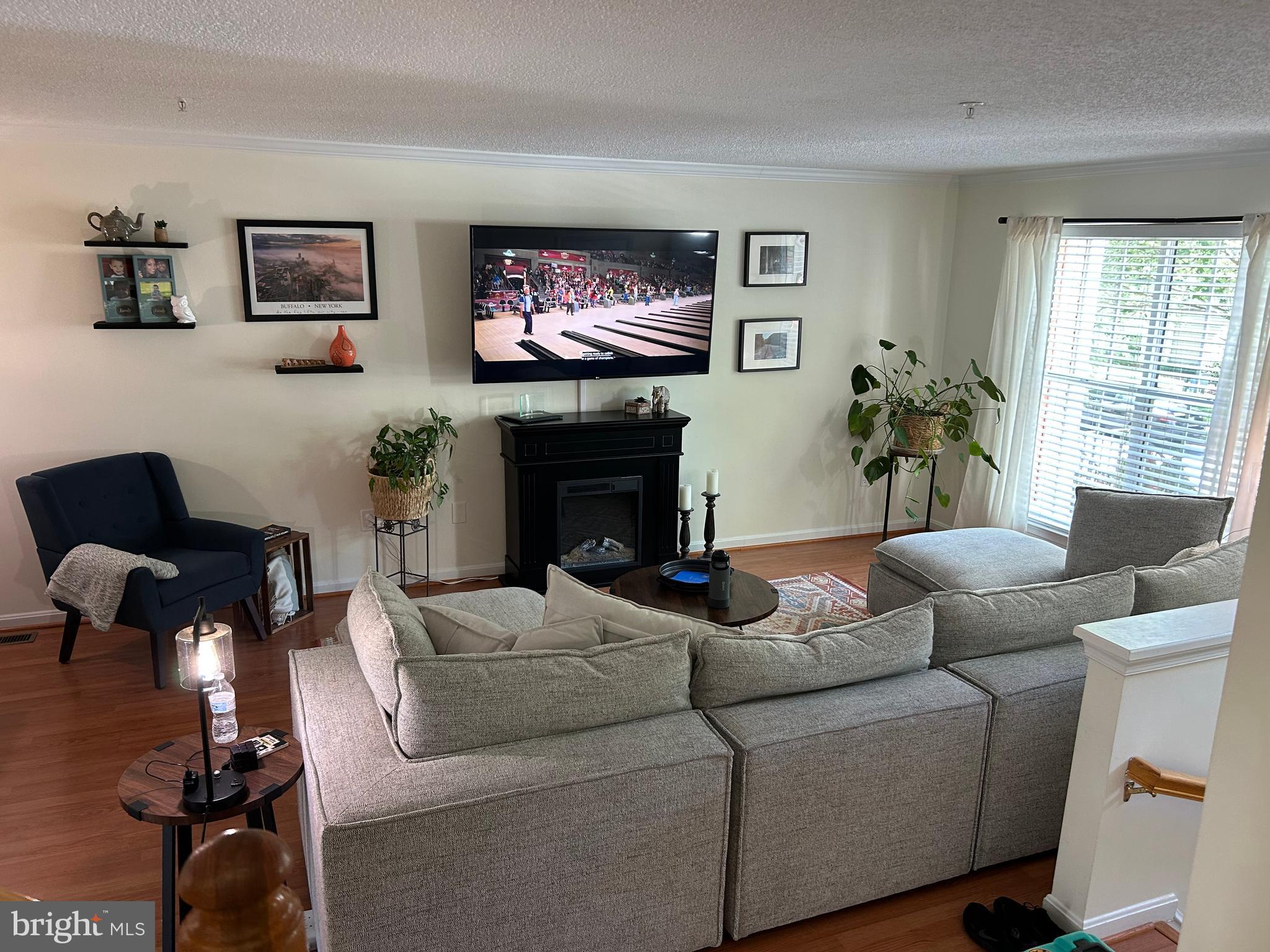 LONGMEAD CROSSING - Residential Lease