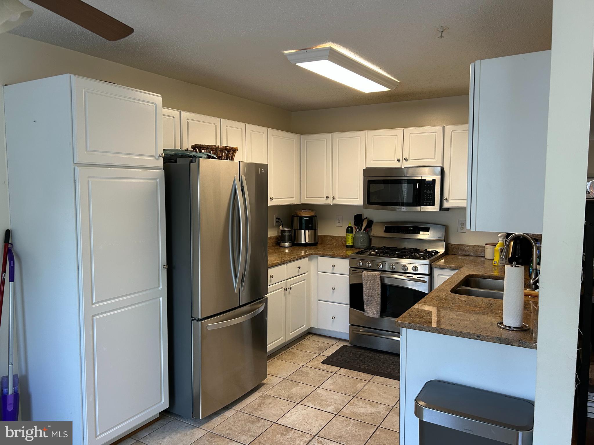 LONGMEAD CROSSING - Residential Lease