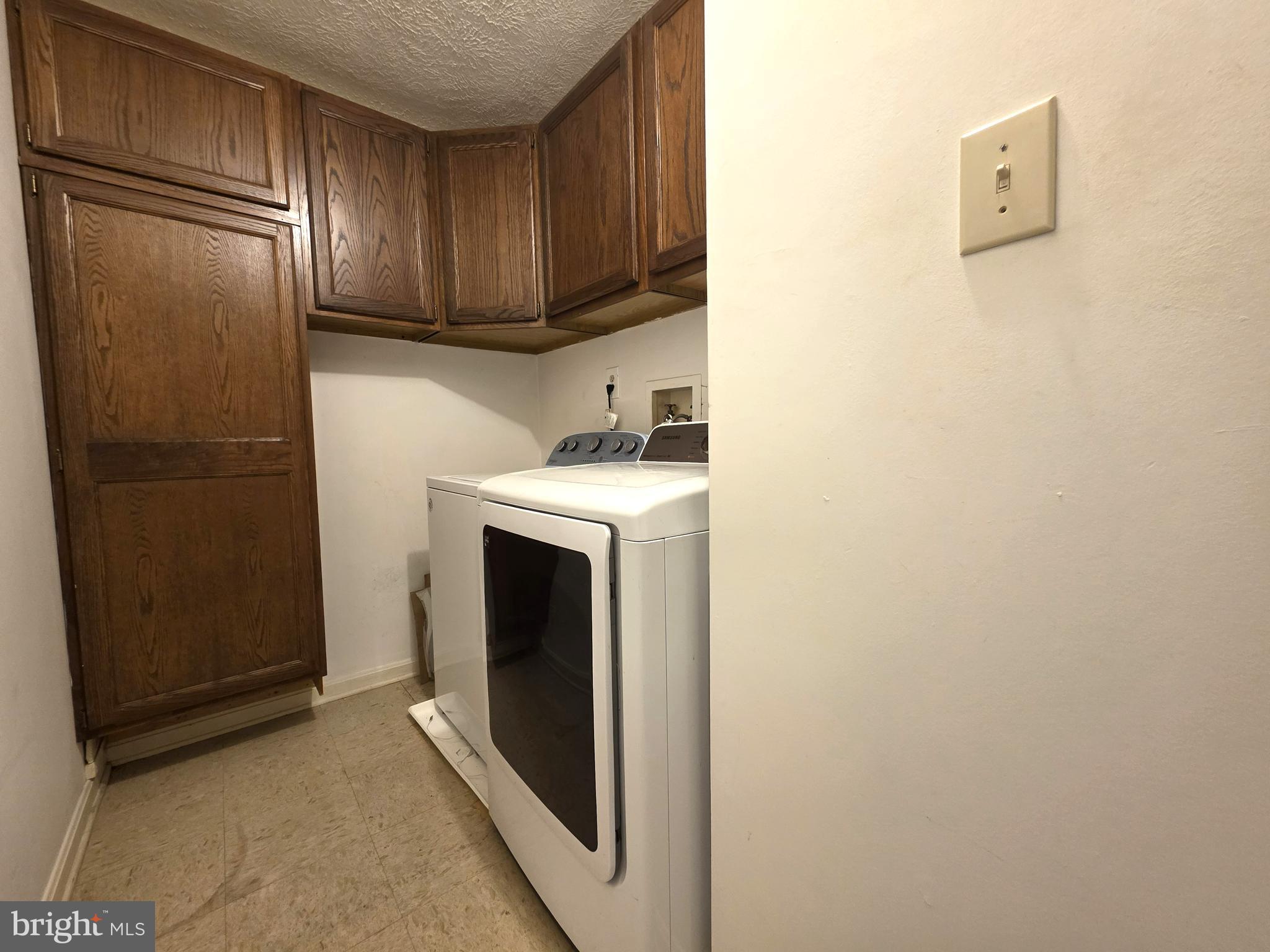 WINDBROOKE - Residential