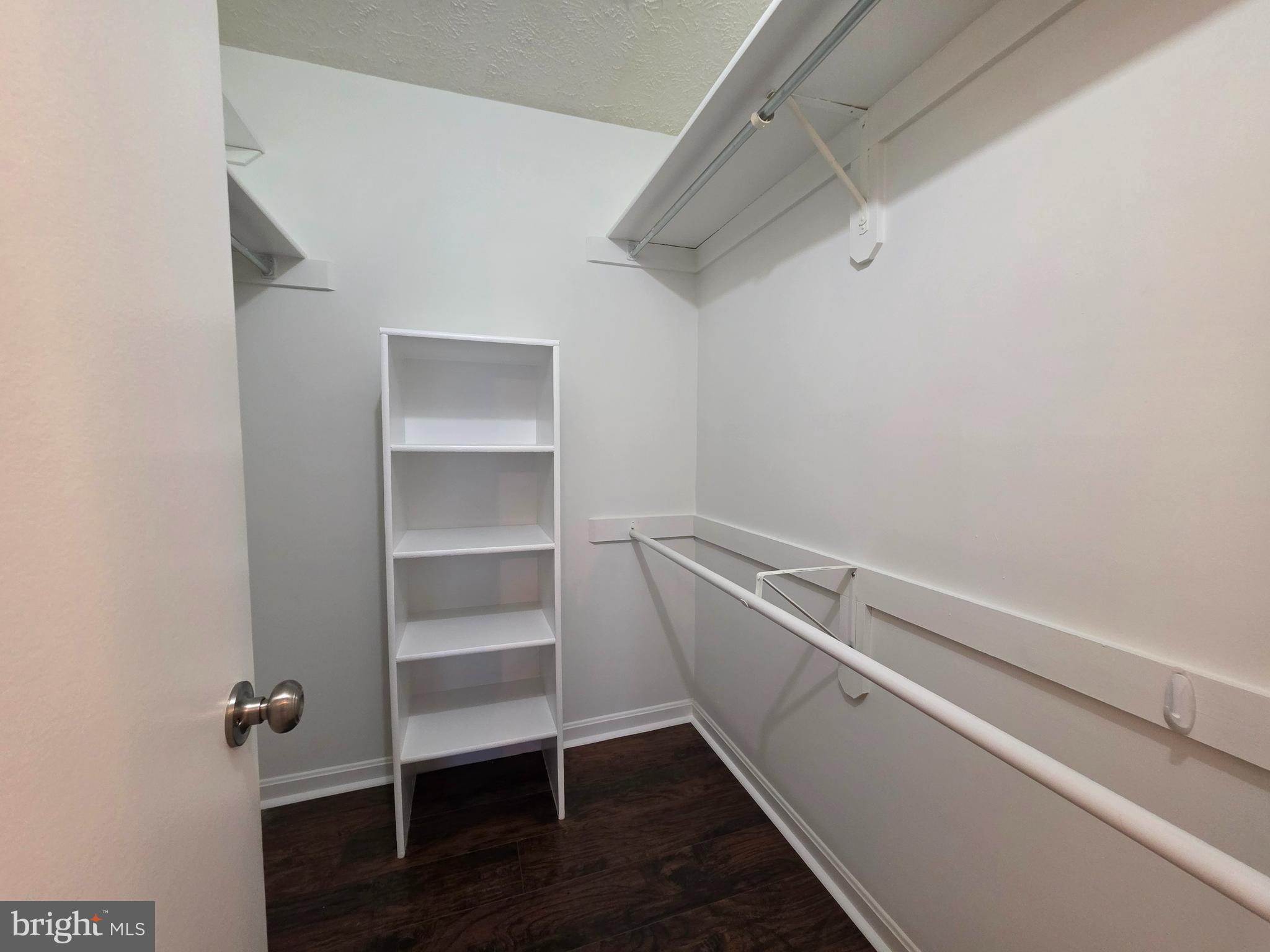 WINDBROOKE - Residential