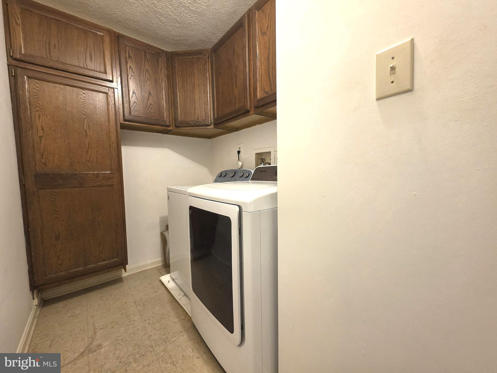 WINDBROOKE - Residential