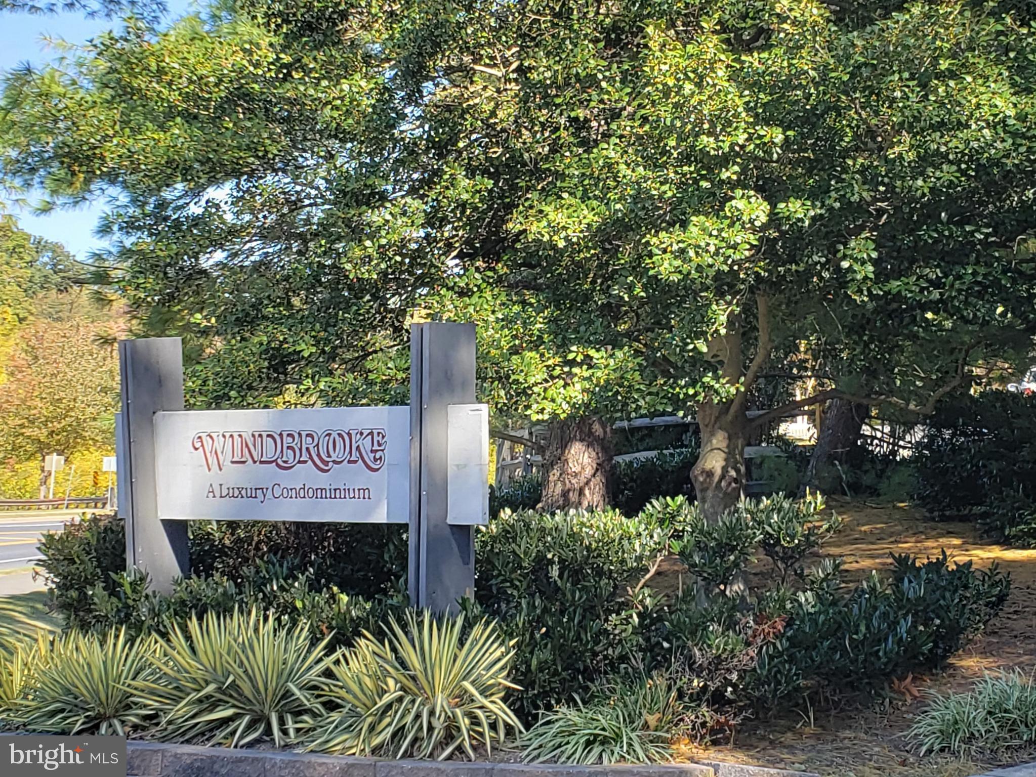 WINDBROOKE - Residential