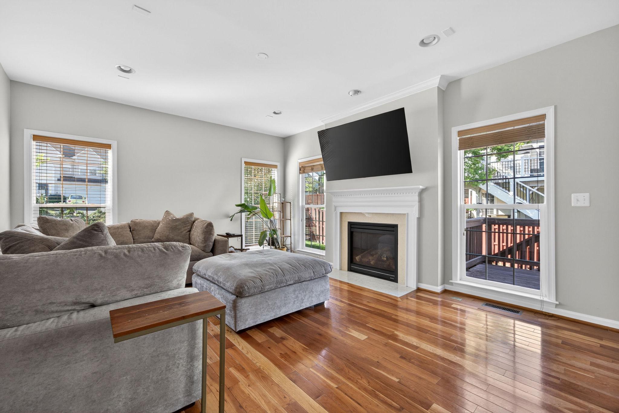 4109 PRESIDENTIAL HILL LOOP