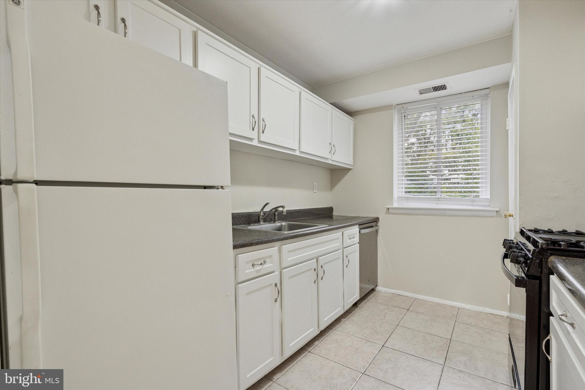 PHILADELPHIA - Residential