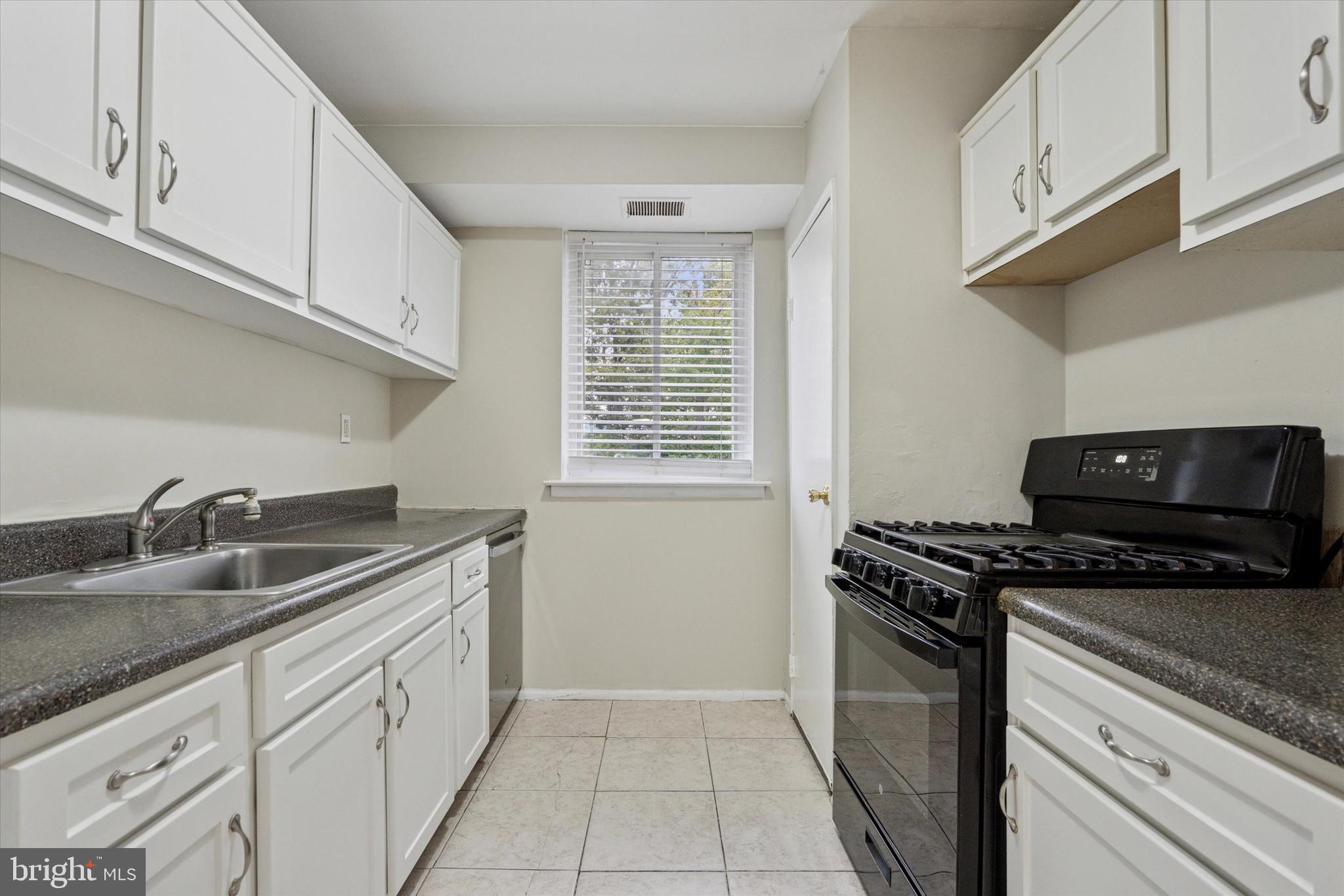 PHILADELPHIA - Residential