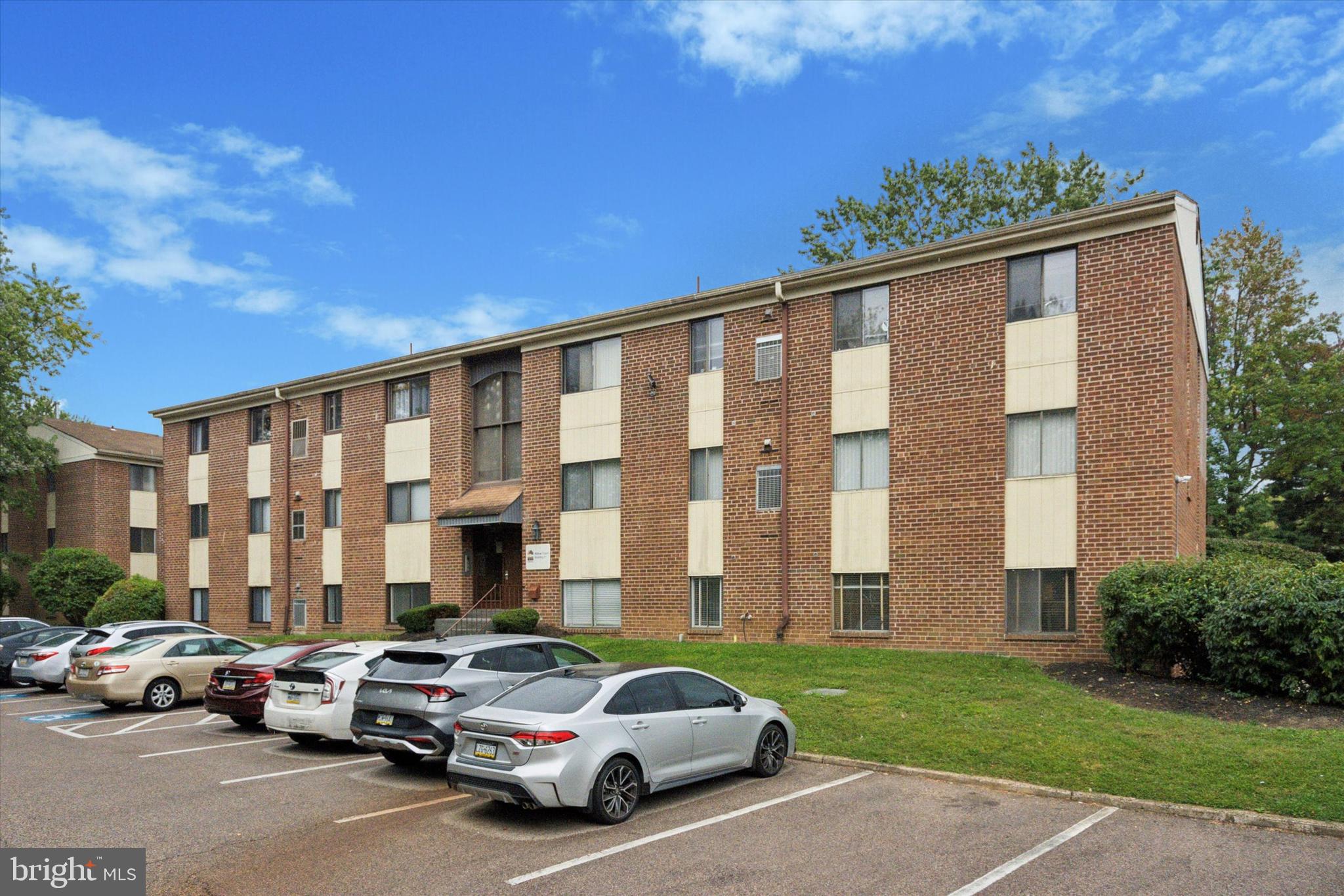 PHILADELPHIA - Residential