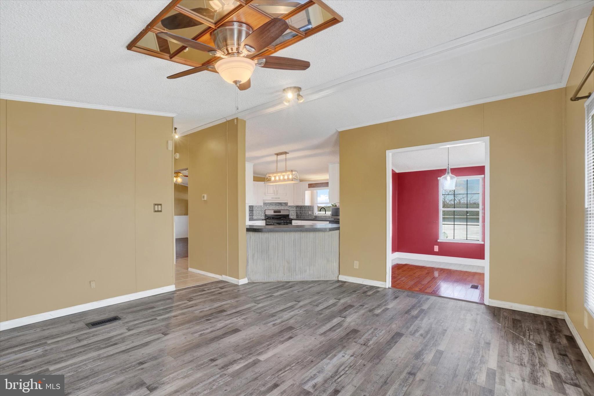 TALL OAK ESTATES - Residential