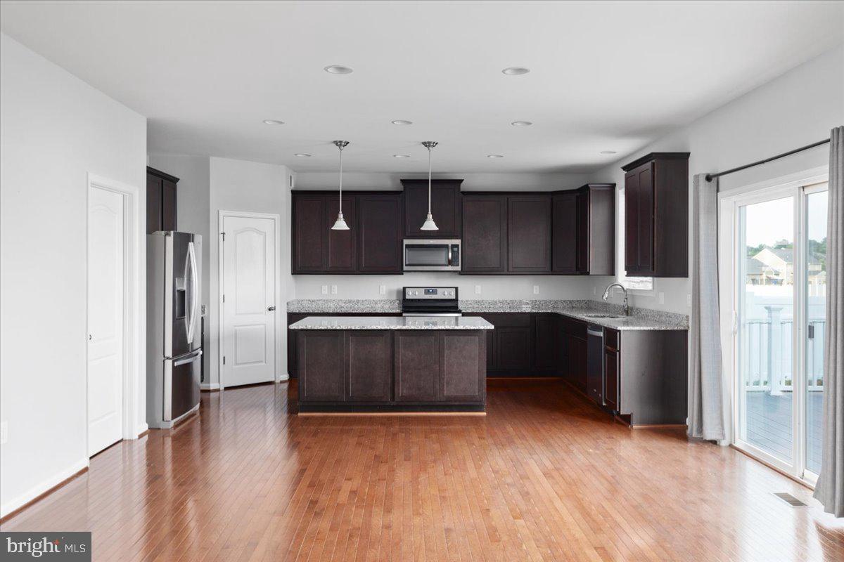 SPRINGDALE FARM - Residential