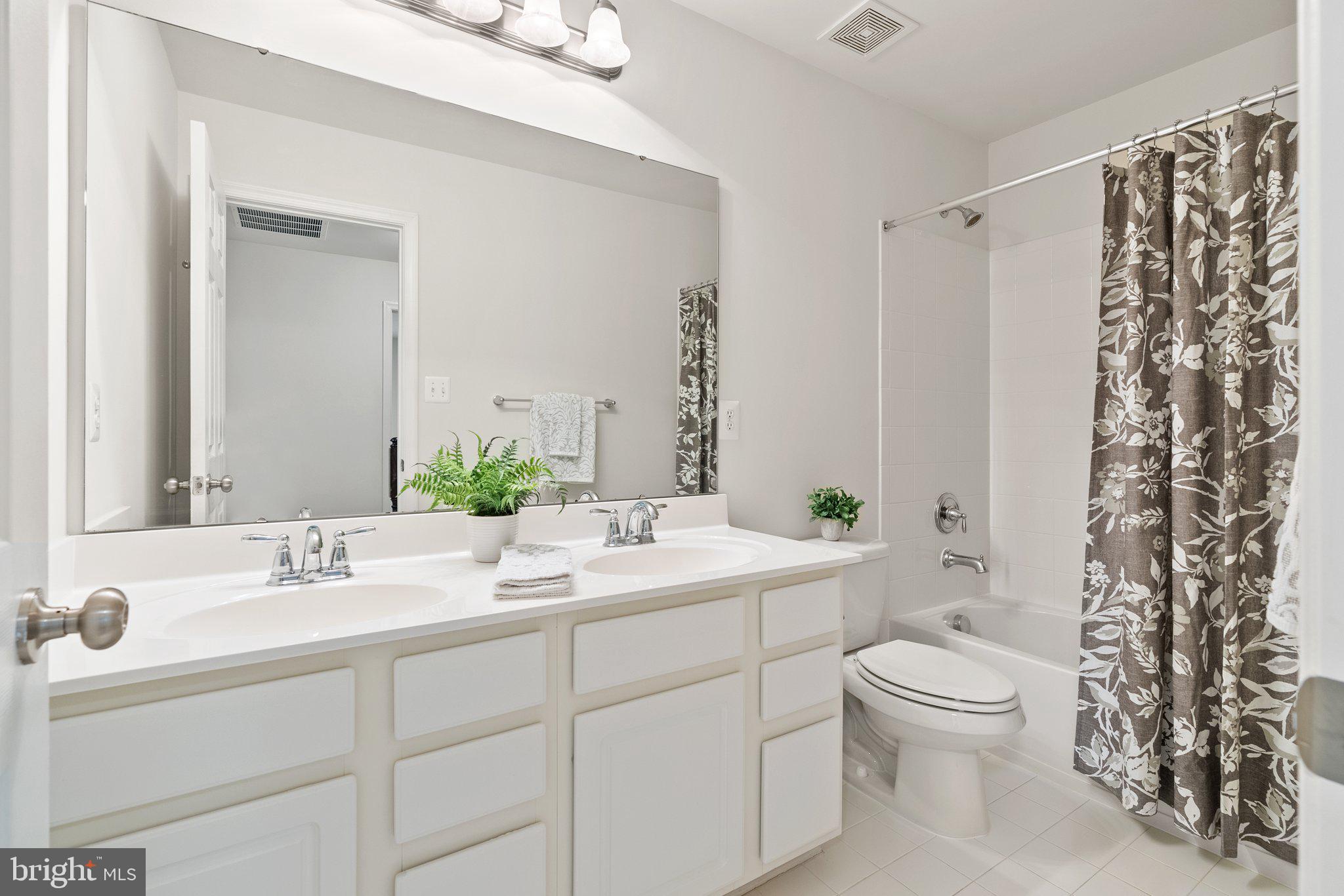 BROOKSIDE - Residential