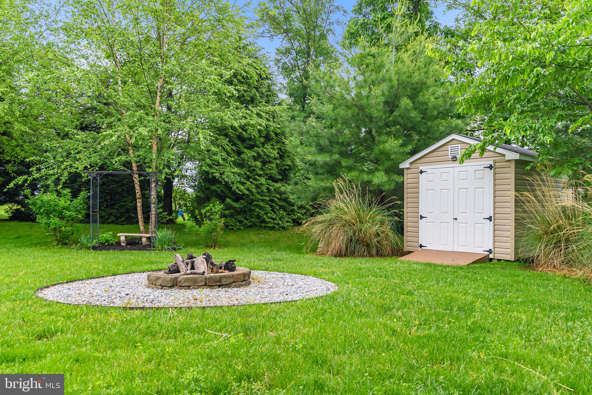 BROOKSIDE - Residential