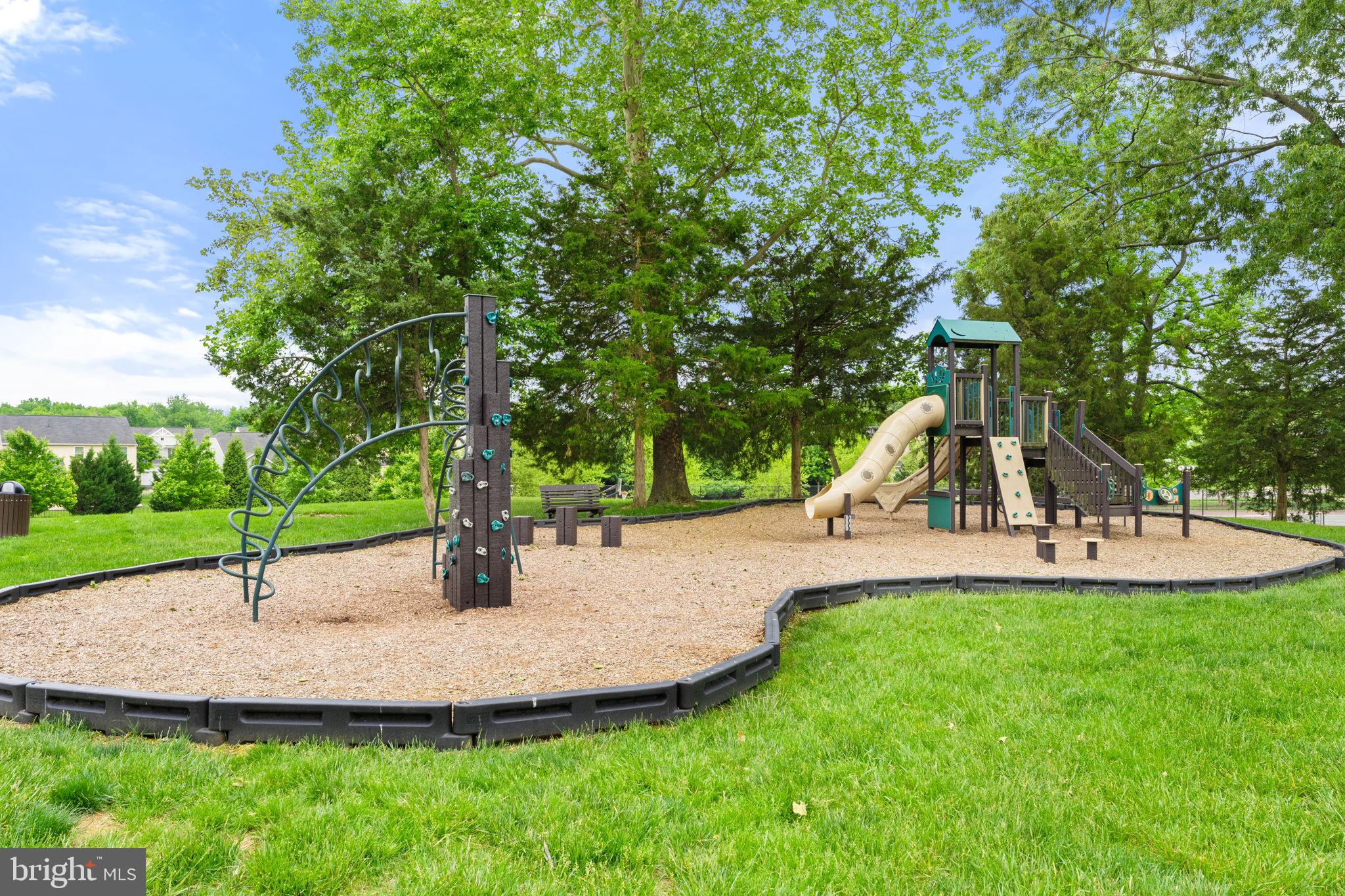 BROOKSIDE - Residential