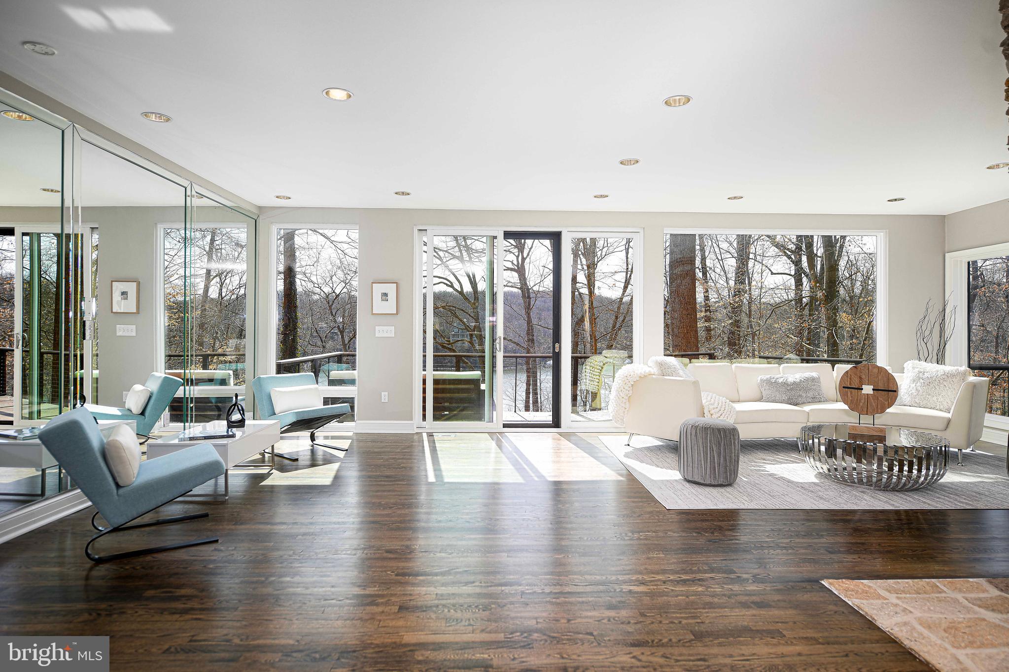 DOWNS ON THE SEVERN - Residential