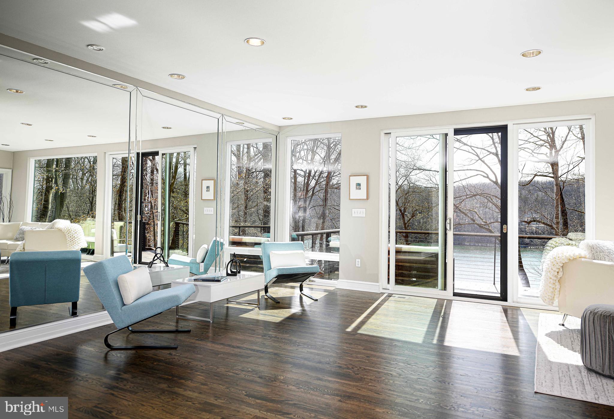 DOWNS ON THE SEVERN - Residential
