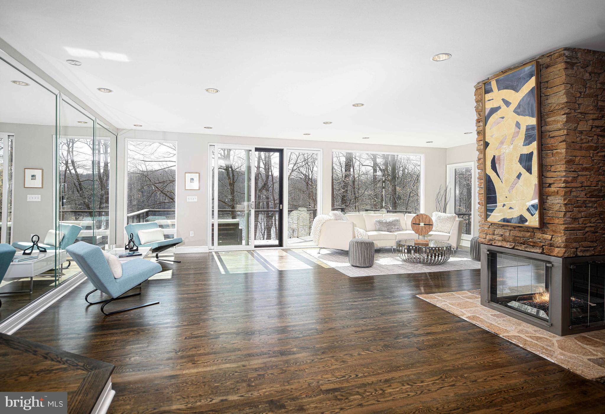 DOWNS ON THE SEVERN - Residential