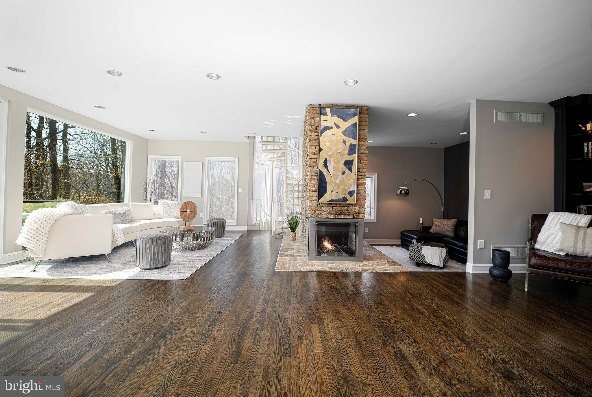 DOWNS ON THE SEVERN - Residential