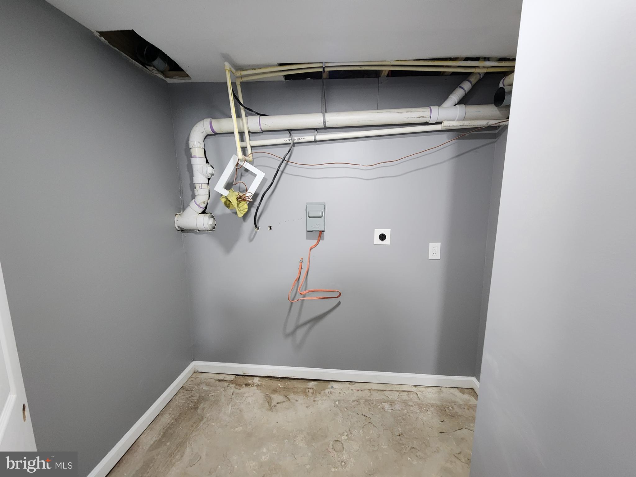 MONDAWMIN - Residential