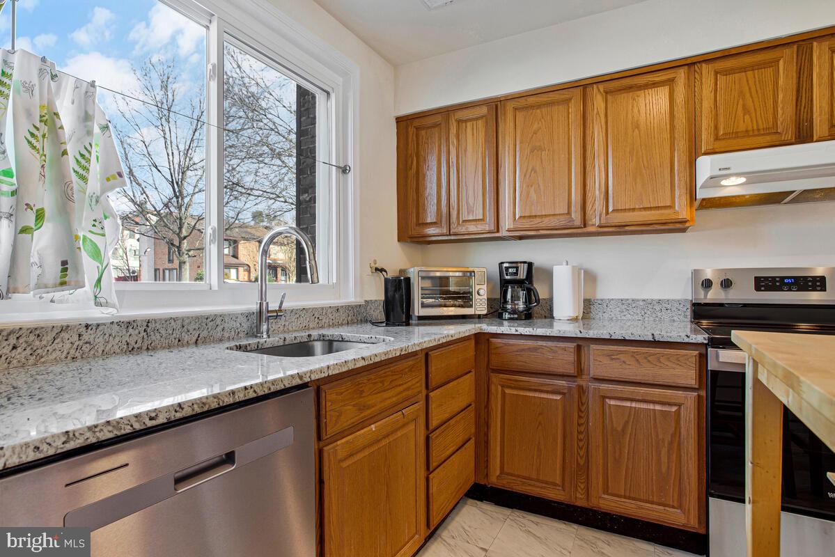 GLEN ORA - PLAT 9 - Residential