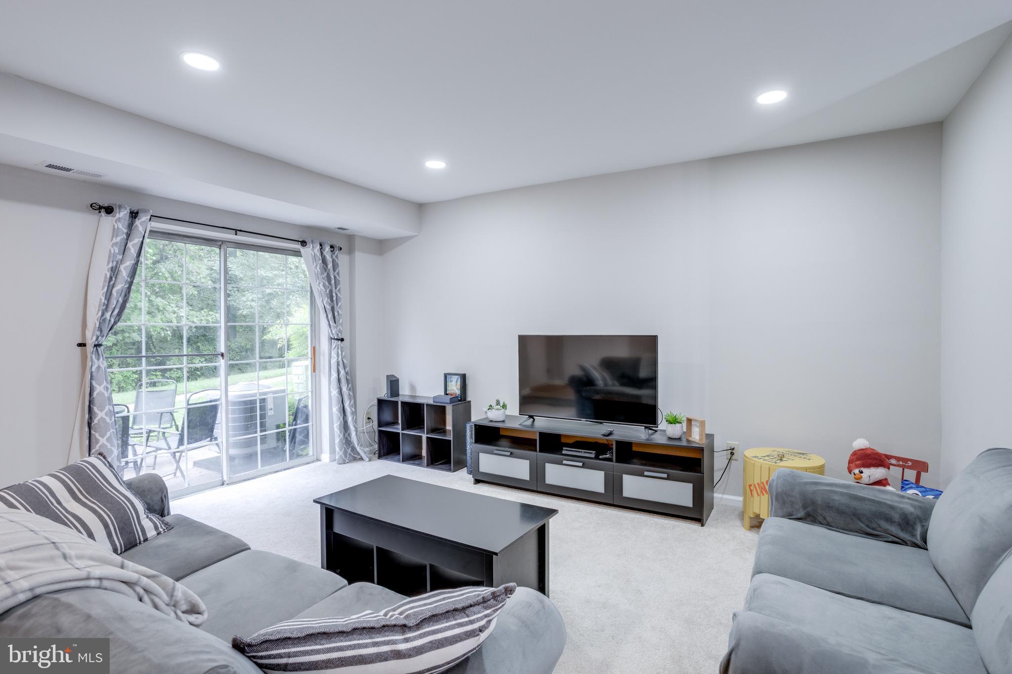 KEENE MILL WOODS - Residential Lease